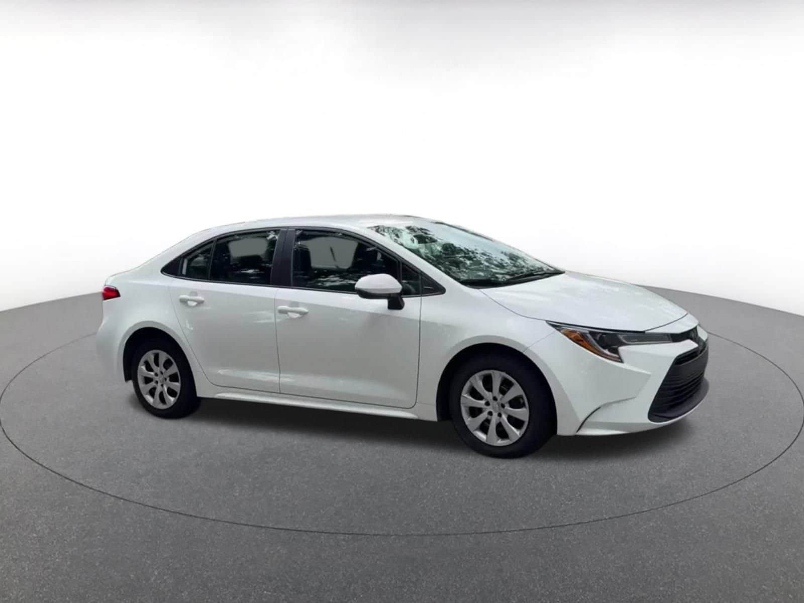 Thumbnail: 2025 Toyota Corolla - 2
