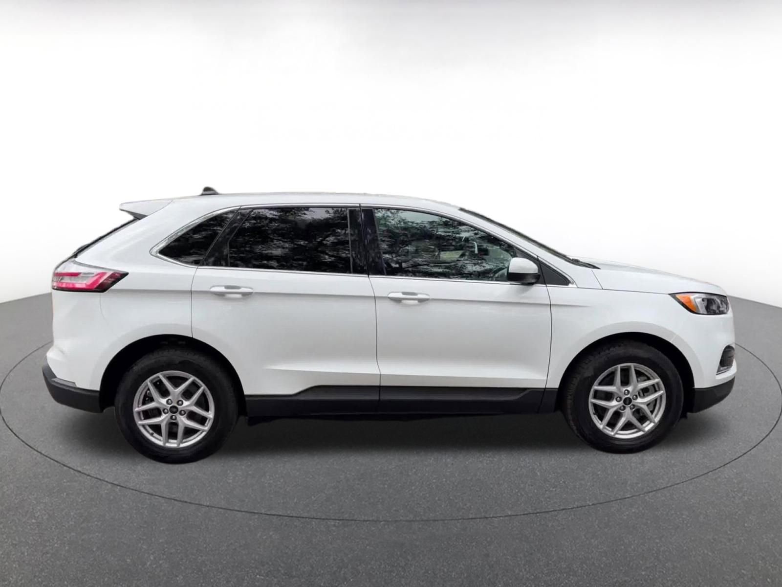 Thumbnail: 2024 Ford Edge - 16
