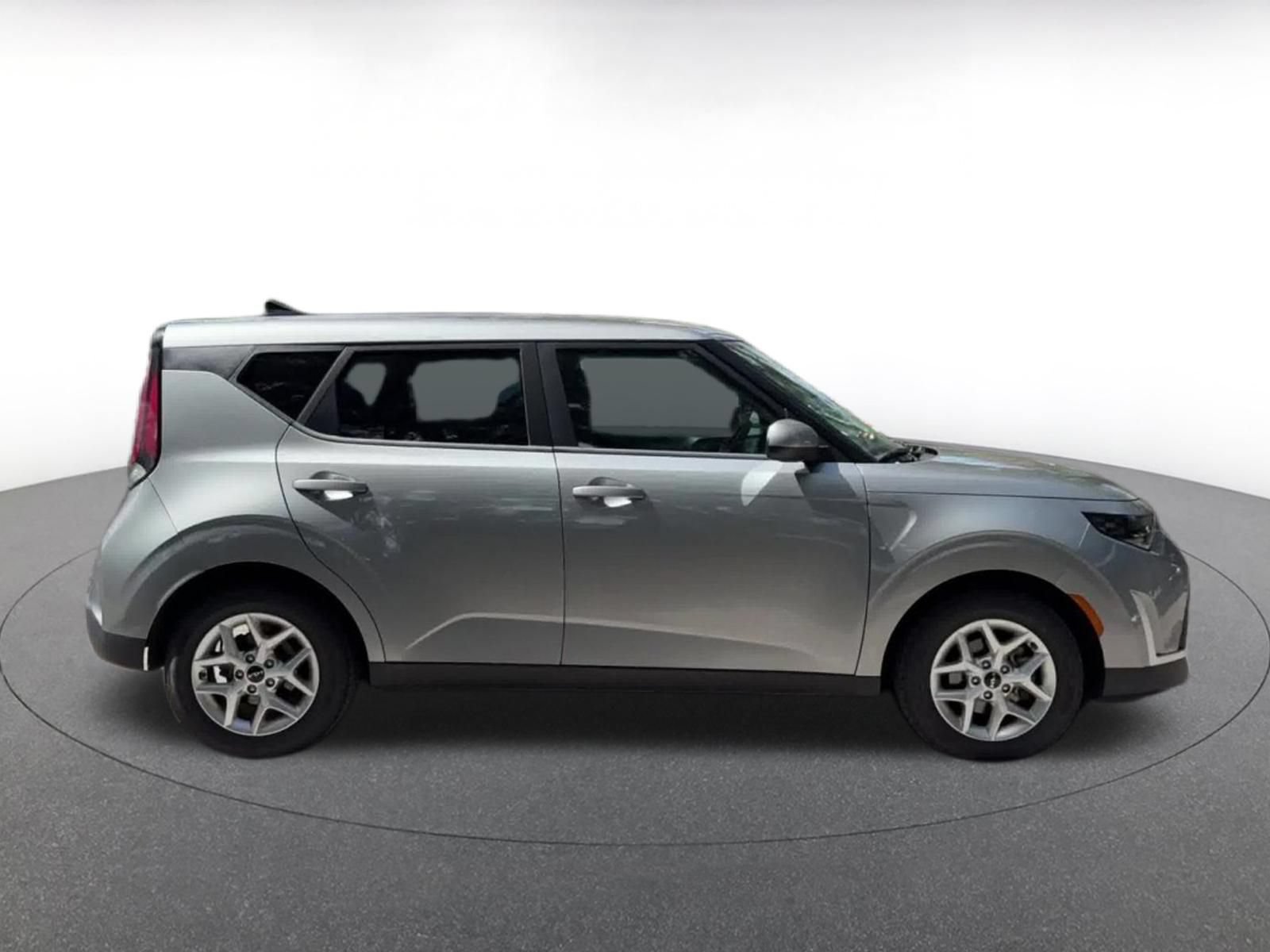 Thumbnail: 2025 Kia Soul - 17