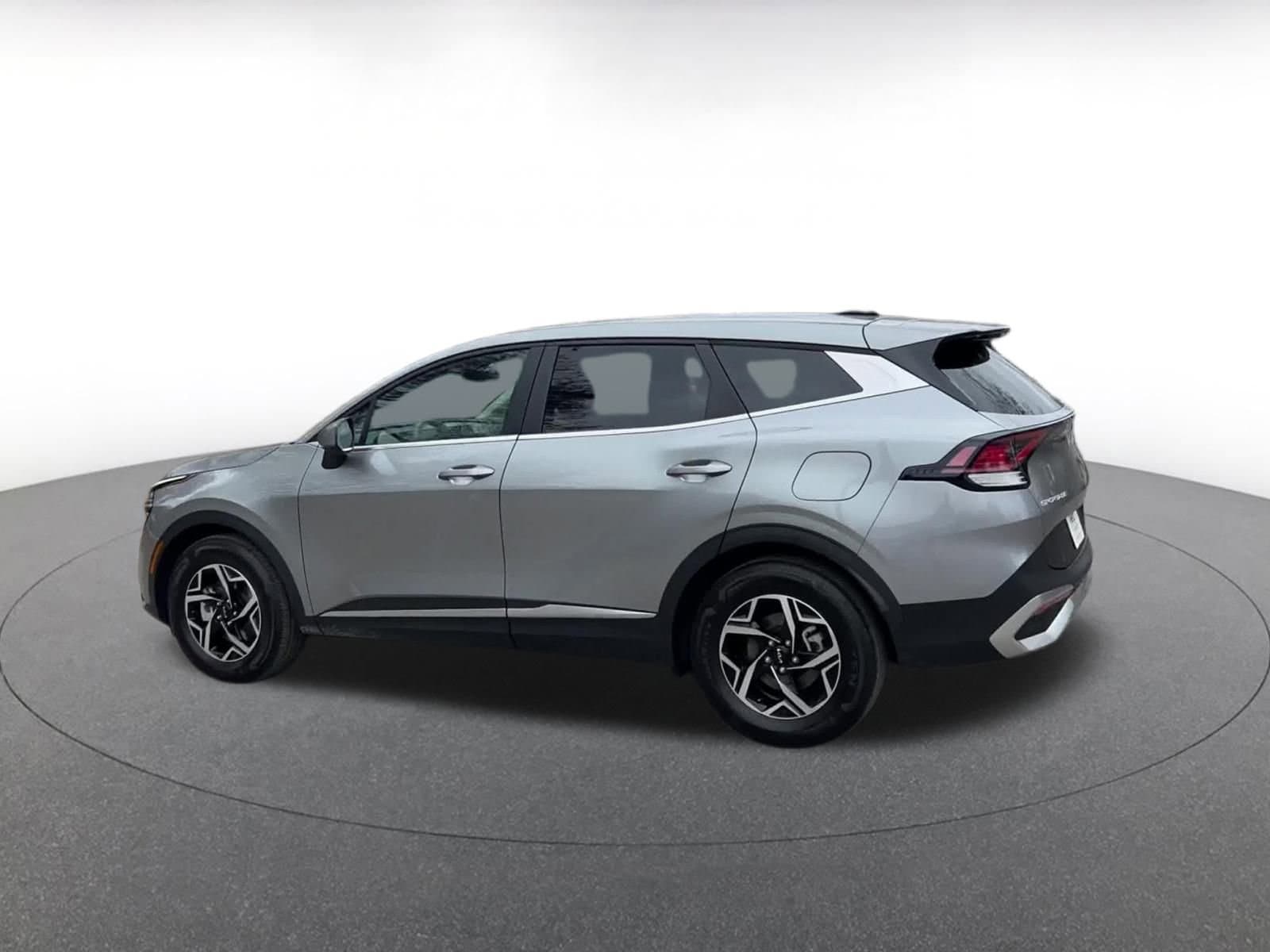 Thumbnail: 2025 Kia Sportage - 10