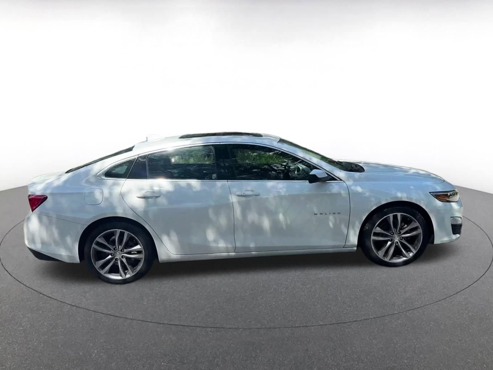 Thumbnail: 2023 Chevrolet Malibu - 16