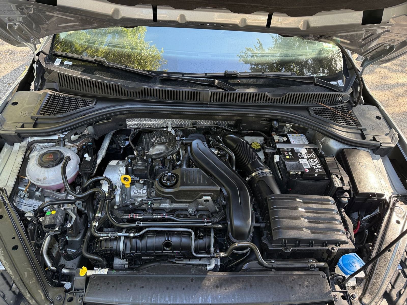 Thumbnail: 2025 Volkswagen Jetta - 25