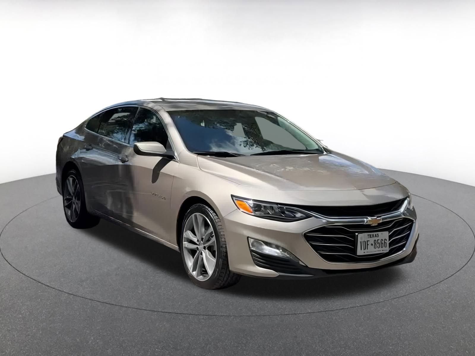 Thumbnail: 2024 Chevrolet Malibu - 3