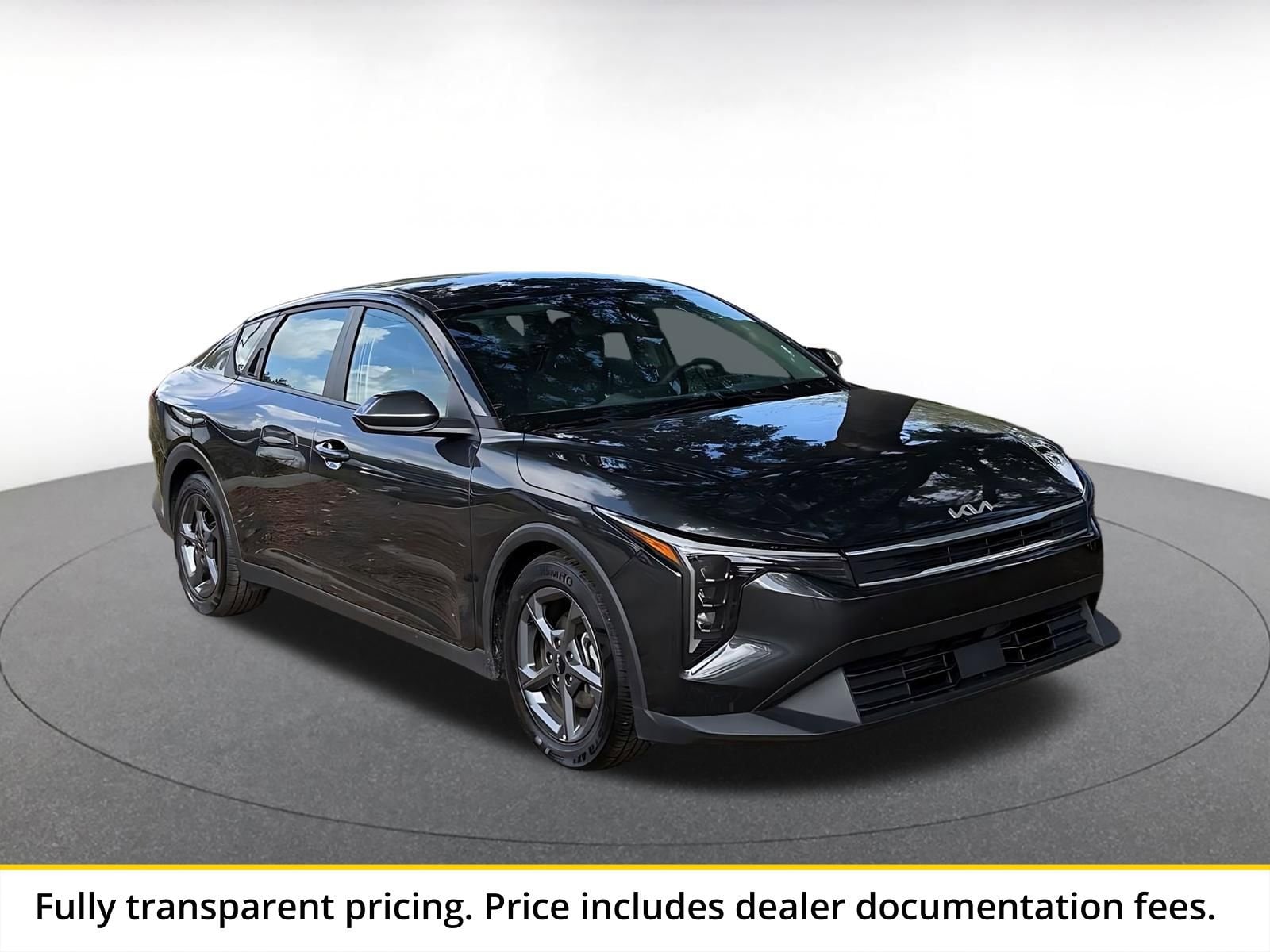 Thumbnail: 2025 Kia K4 - 1