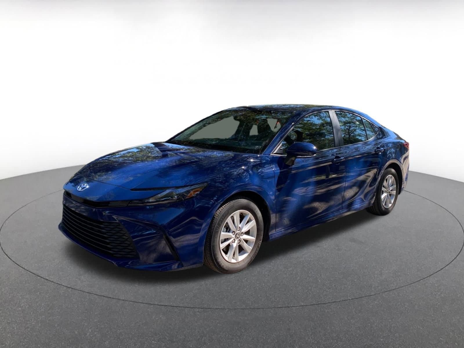 Thumbnail: 2025 Toyota Camry - 3