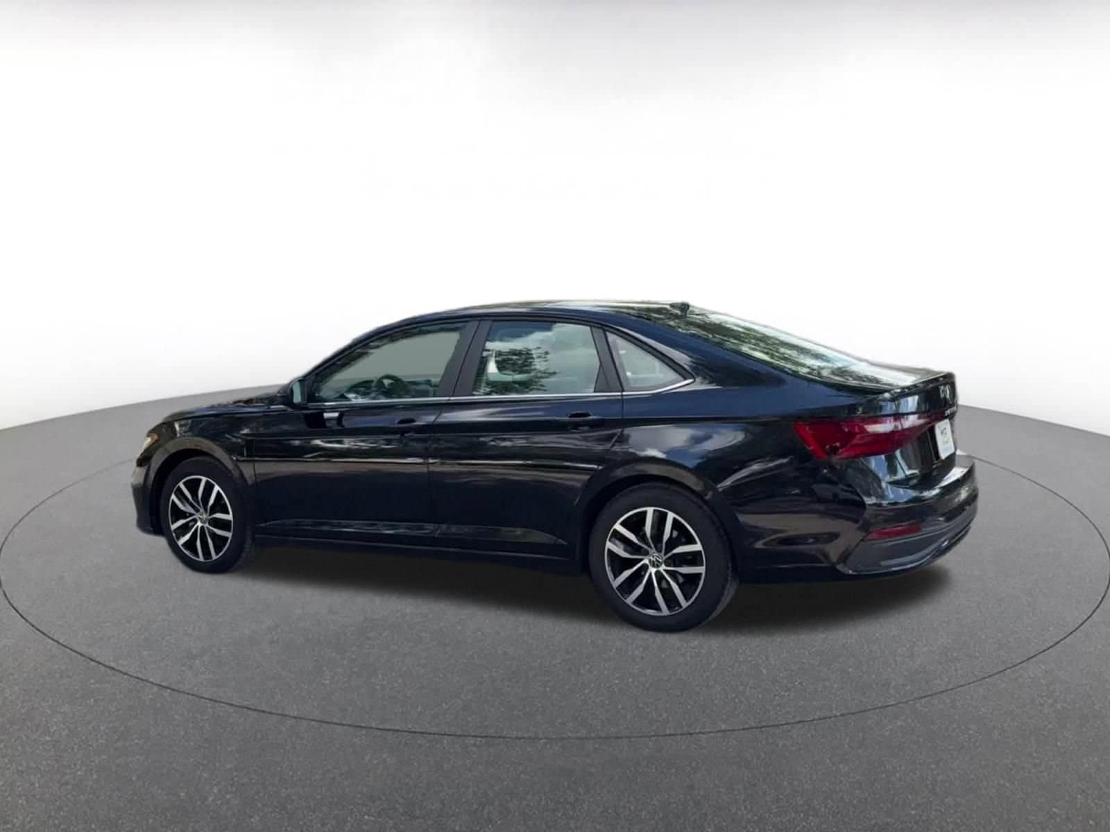 Thumbnail: 2025 Volkswagen Jetta - 10