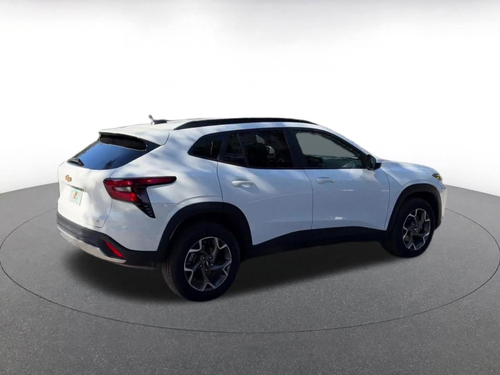 Thumbnail: 2025 Chevrolet Trax - 15