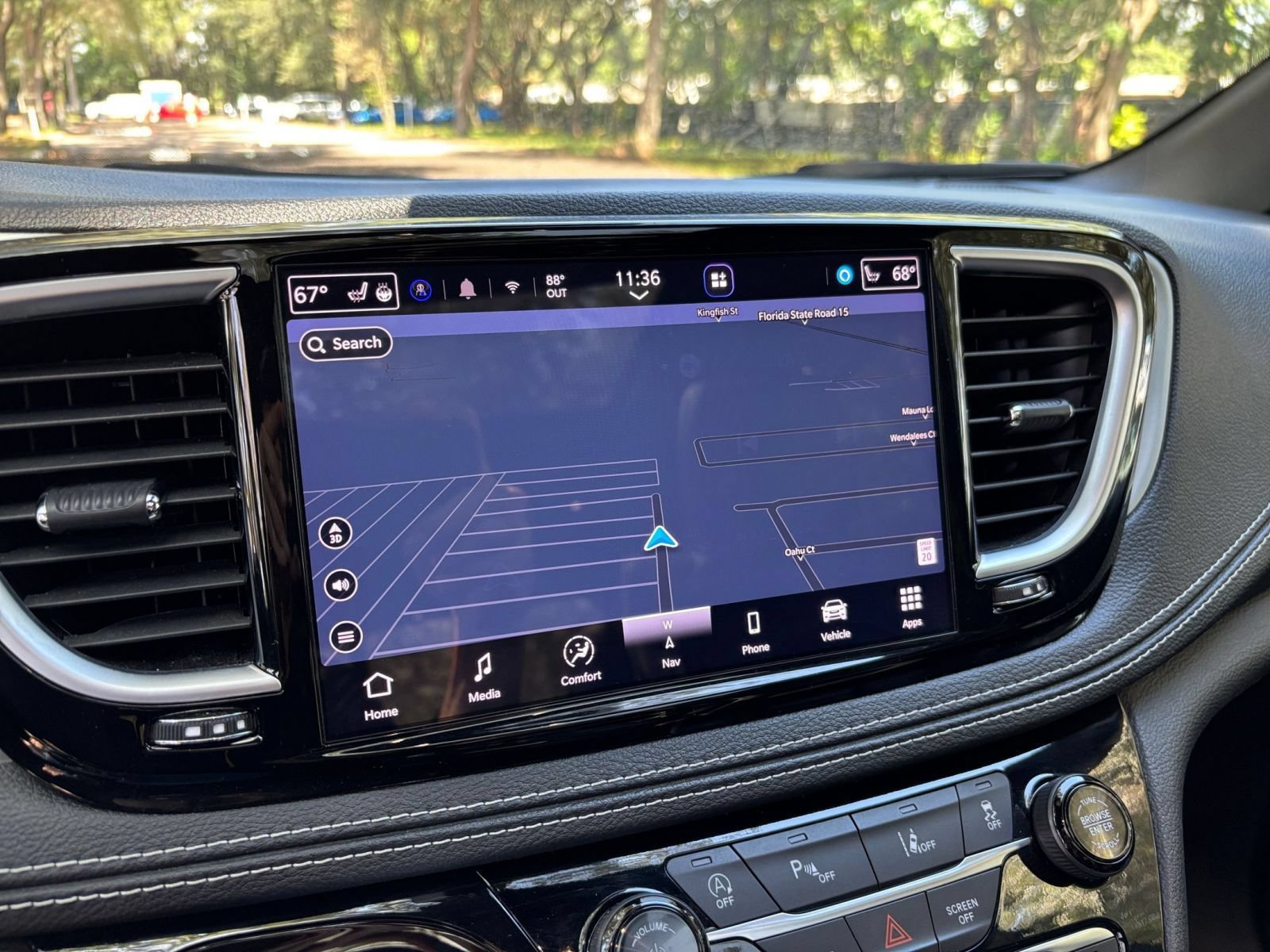 Thumbnail: 2025 Chrysler Pacifica - 20