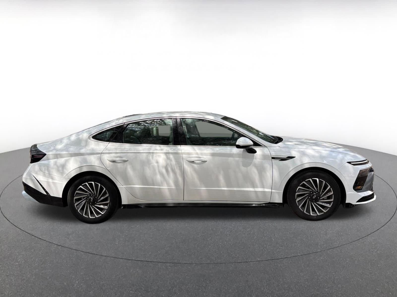 Thumbnail: 2025 Hyundai Sonata - 8