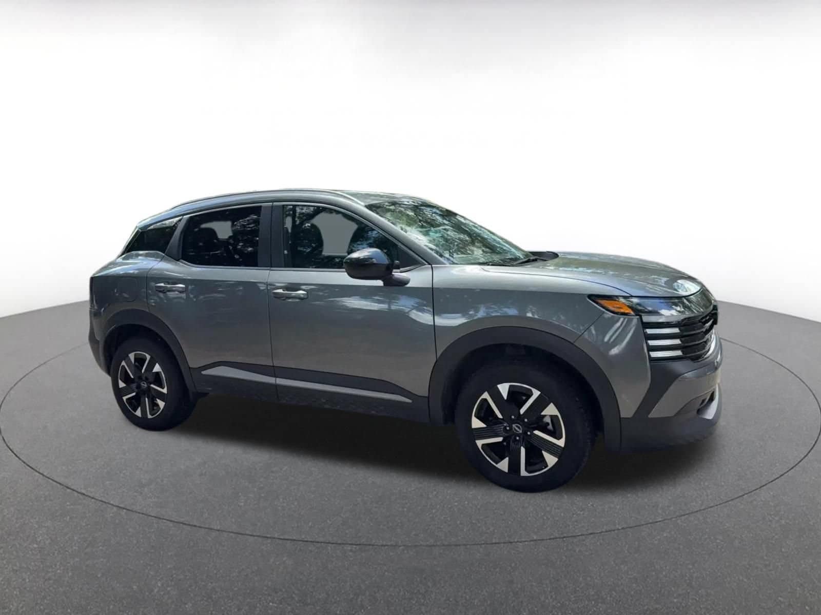 Thumbnail: 2026 Nissan Kicks - 2