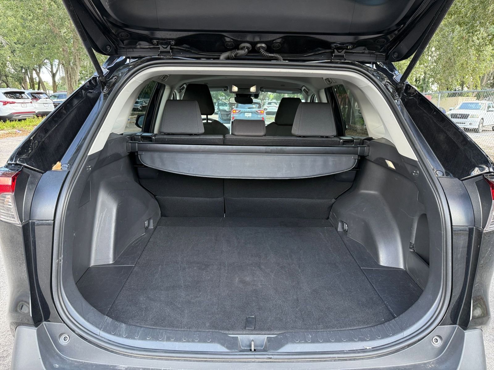 Thumbnail: 2024 Toyota RAV4 - 24