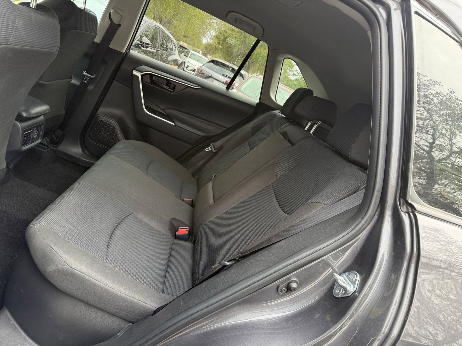 Thumbnail: 2025 Toyota RAV4 - 32