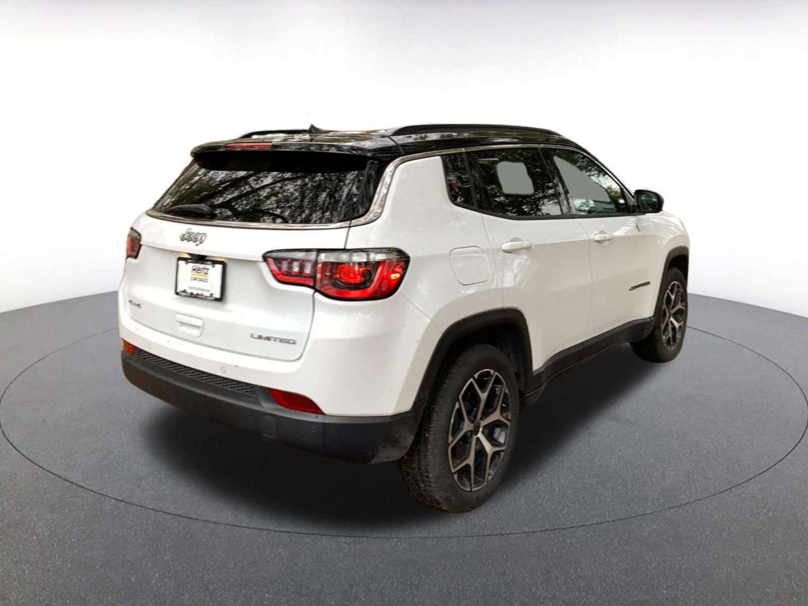Thumbnail: 2025 Jeep Compass - 7