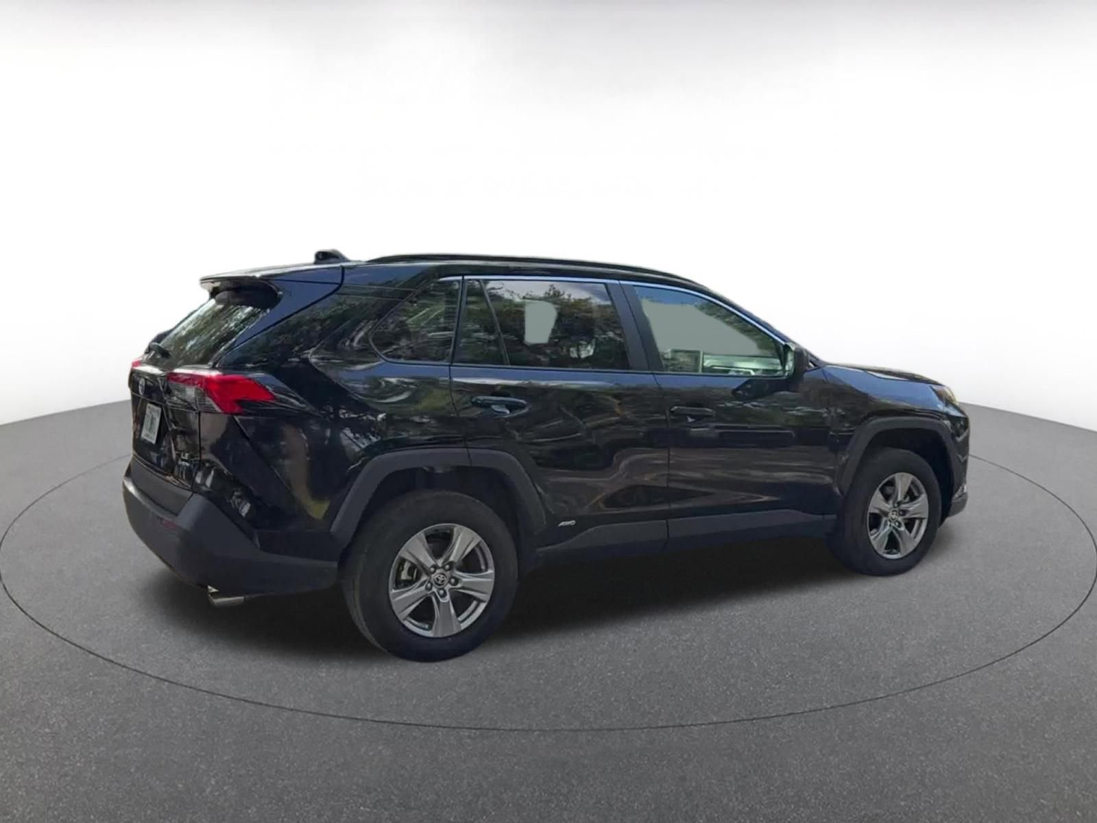 Thumbnail: 2025 Toyota RAV4 - 15