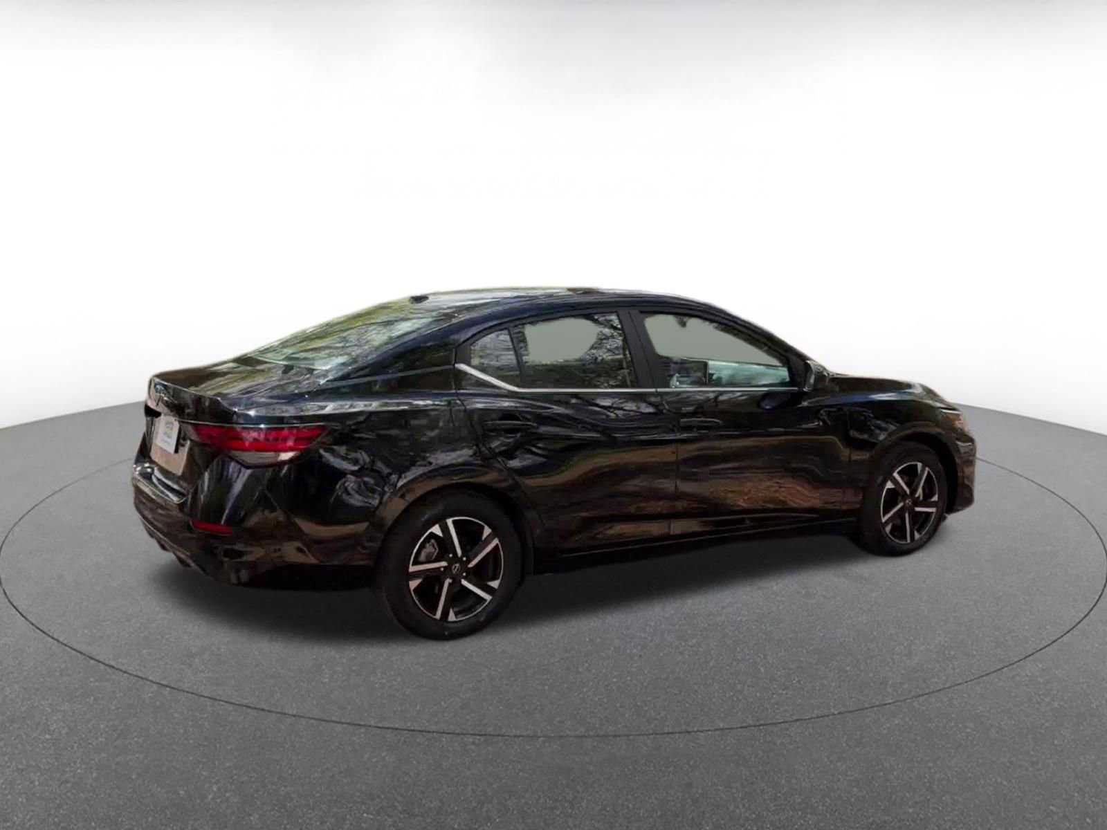 Thumbnail: 2025 Nissan Sentra - 15