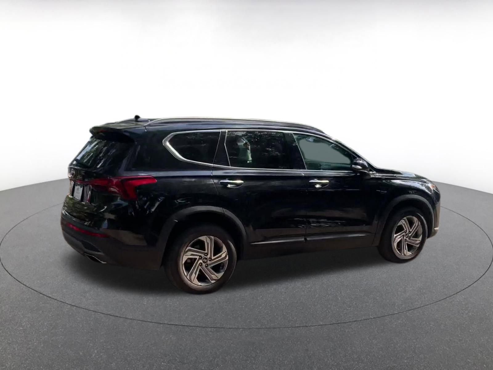 Thumbnail: 2023 Hyundai Santa Fe - 15
