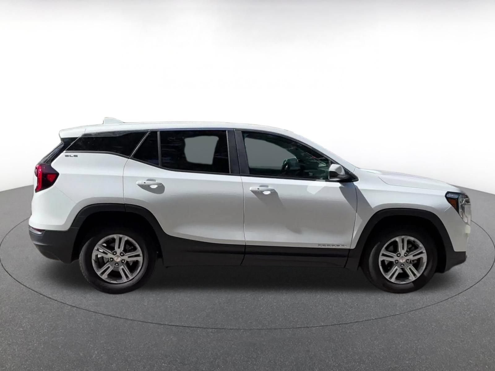Thumbnail: 2024 GMC Terrain - 13
