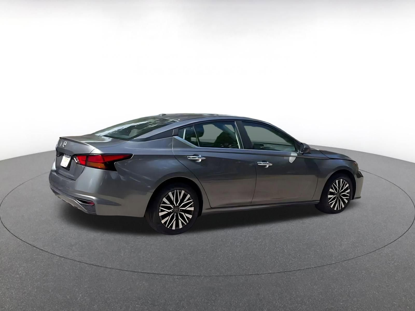 Thumbnail: 2025 Nissan Altima - 15
