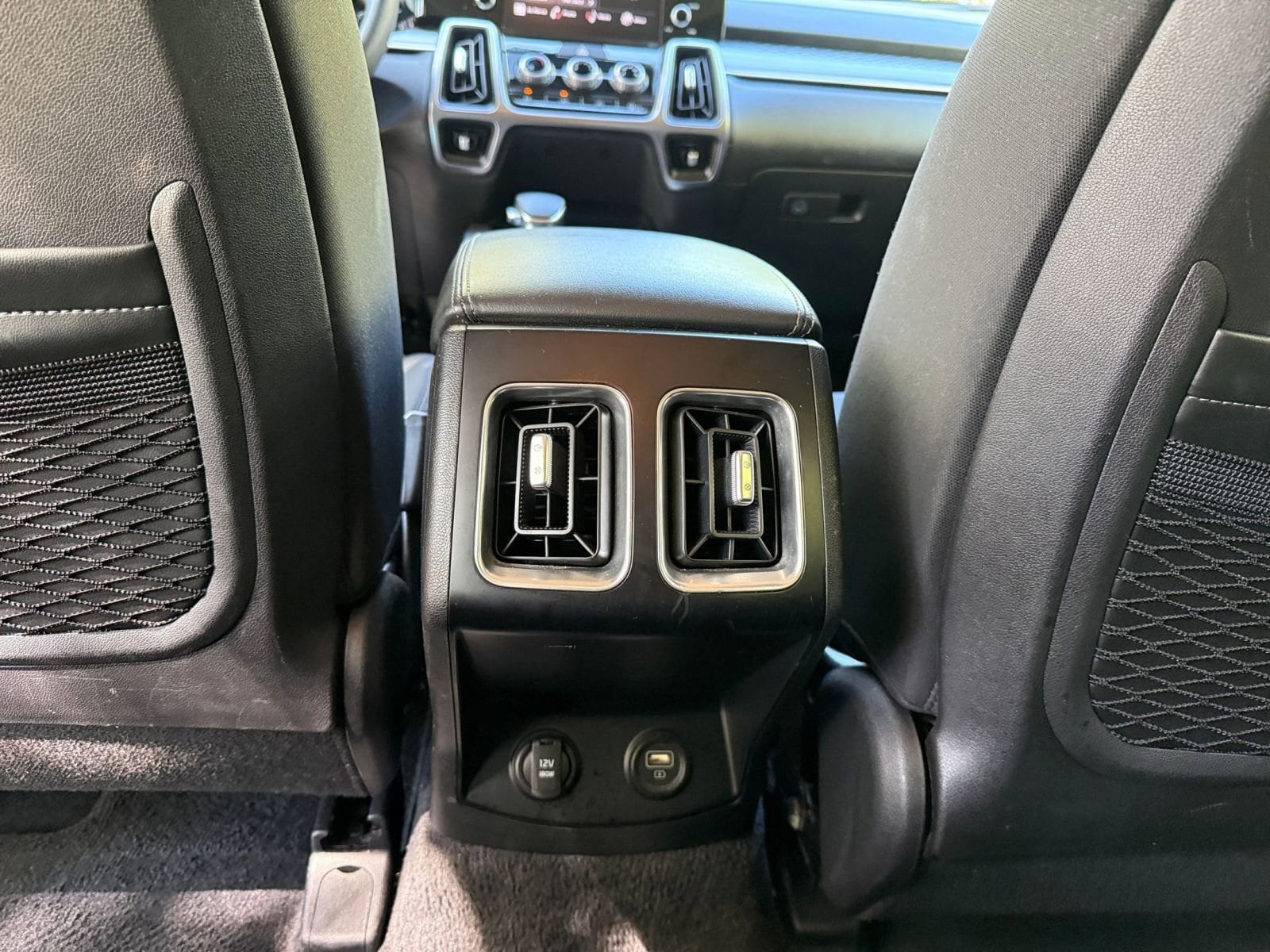 Thumbnail: 2023 Kia Sorento - 20