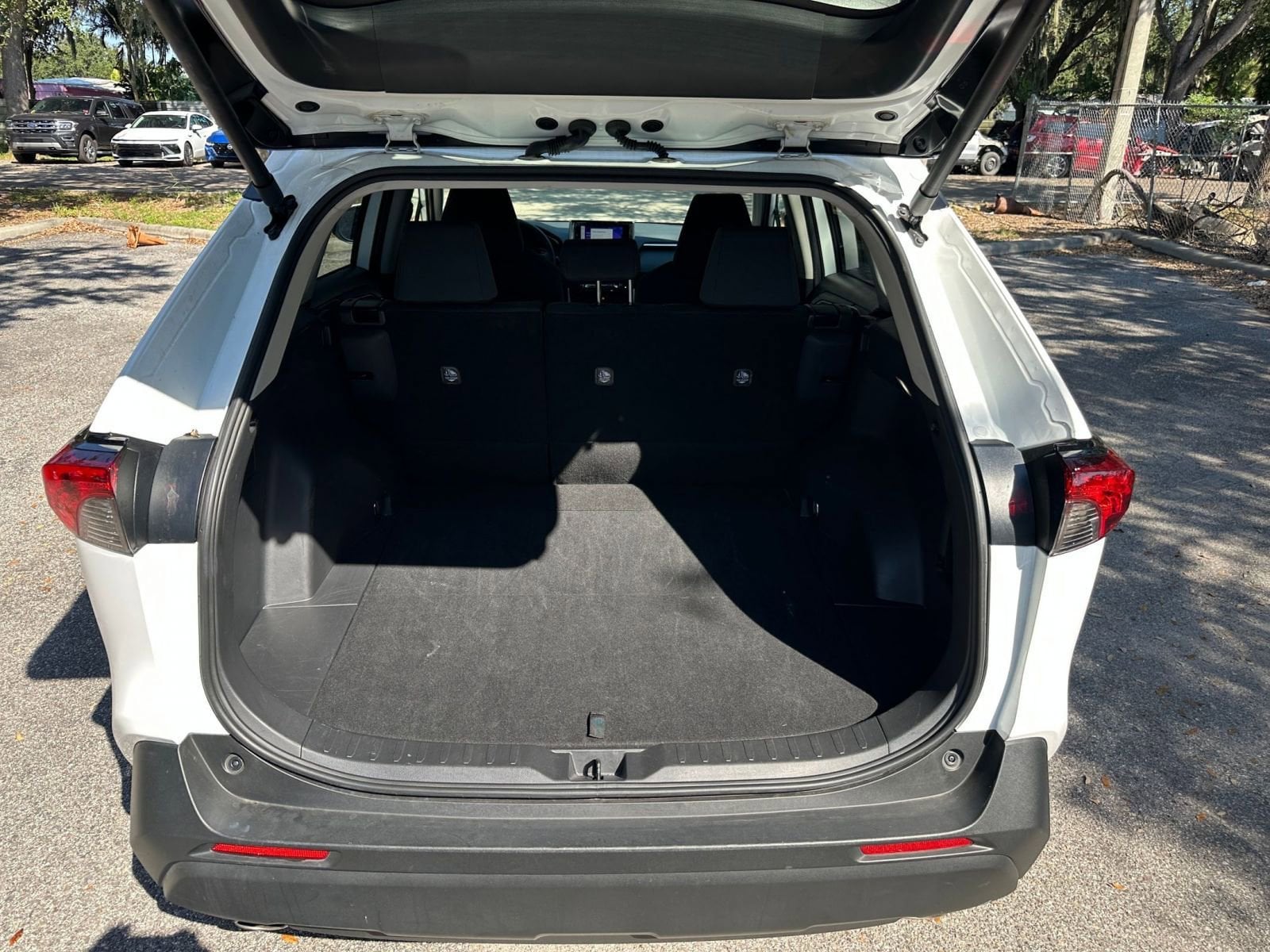 Thumbnail: 2025 Toyota RAV4 - 24