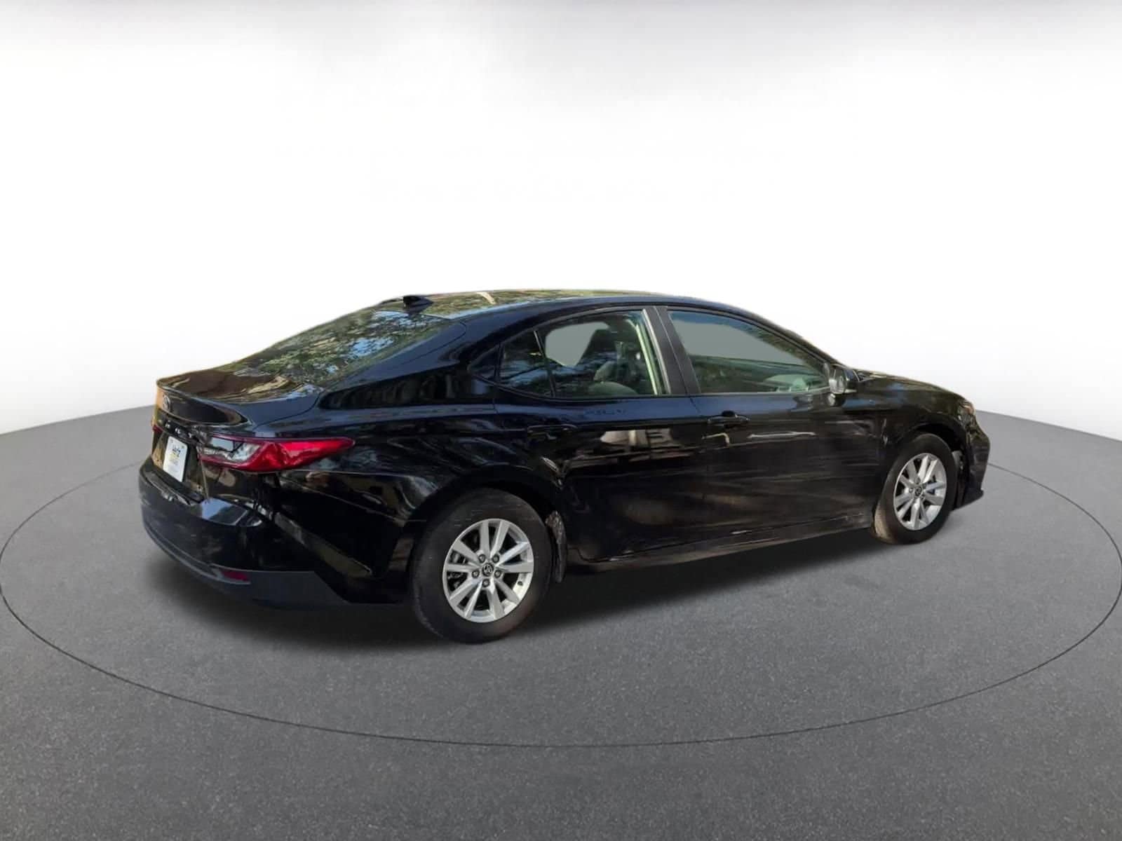 Thumbnail: 2025 Toyota Camry - 14