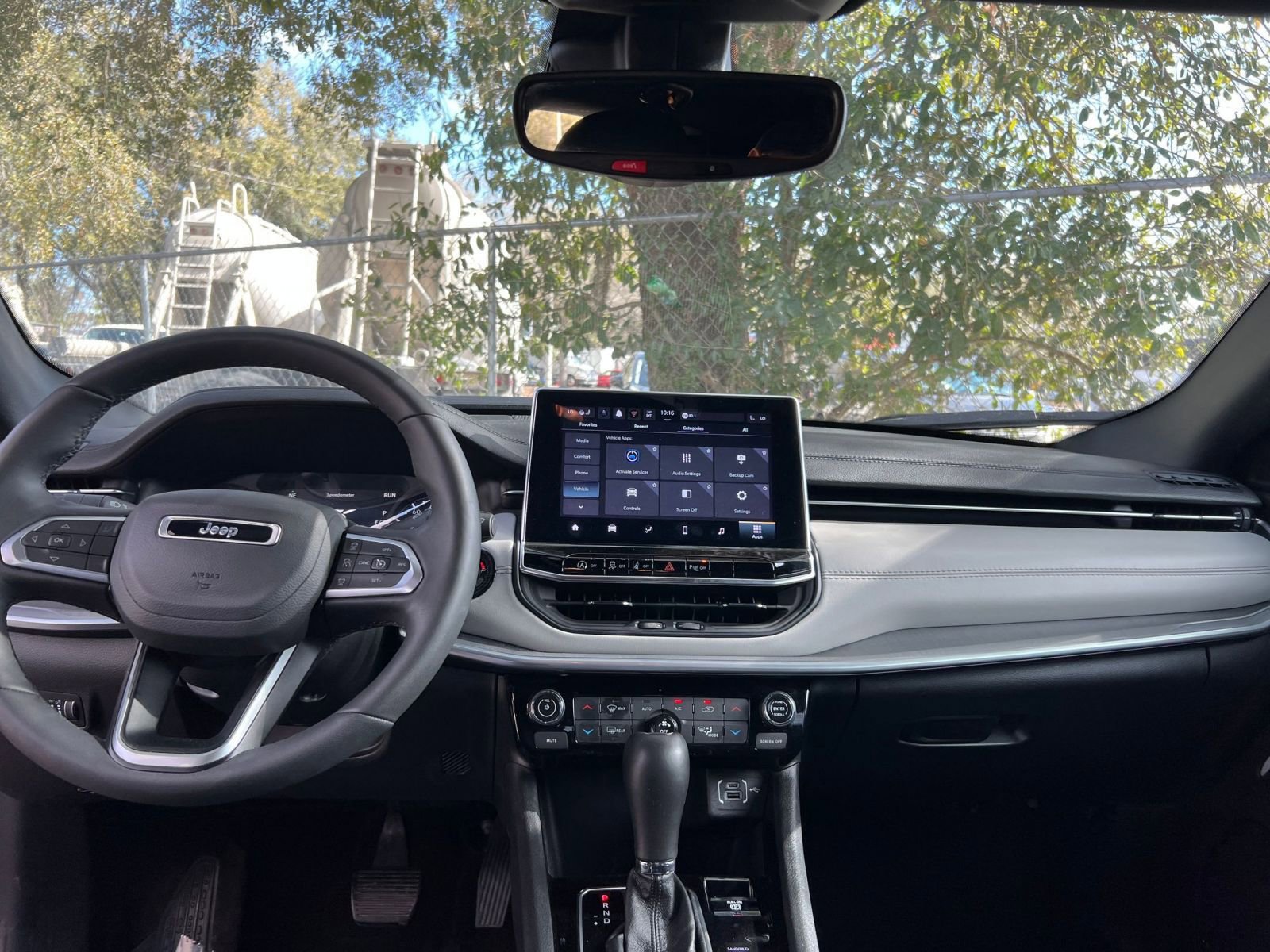 Thumbnail: 2025 Jeep Compass - 29