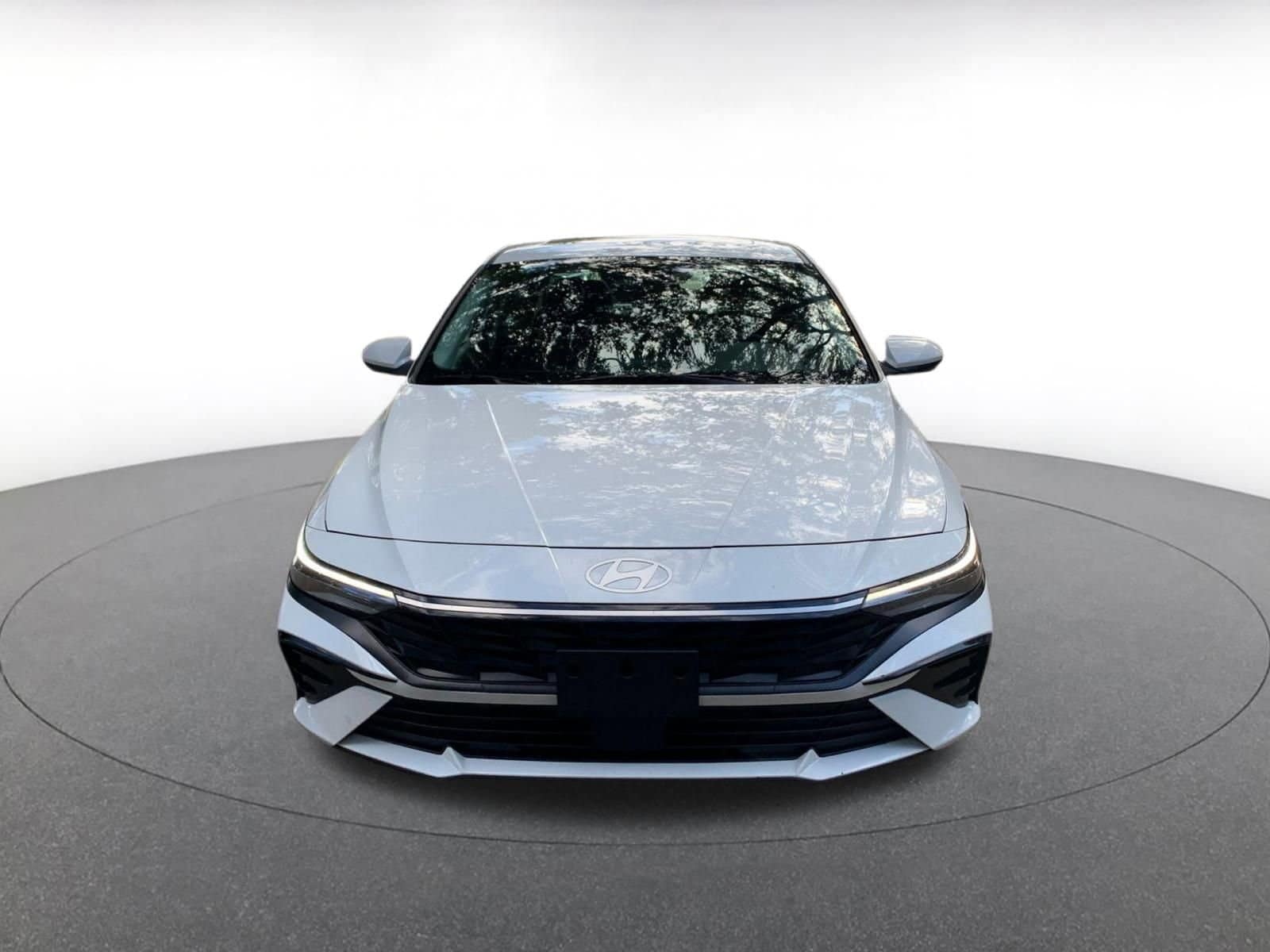 Thumbnail: 2025 Hyundai Elantra - 2