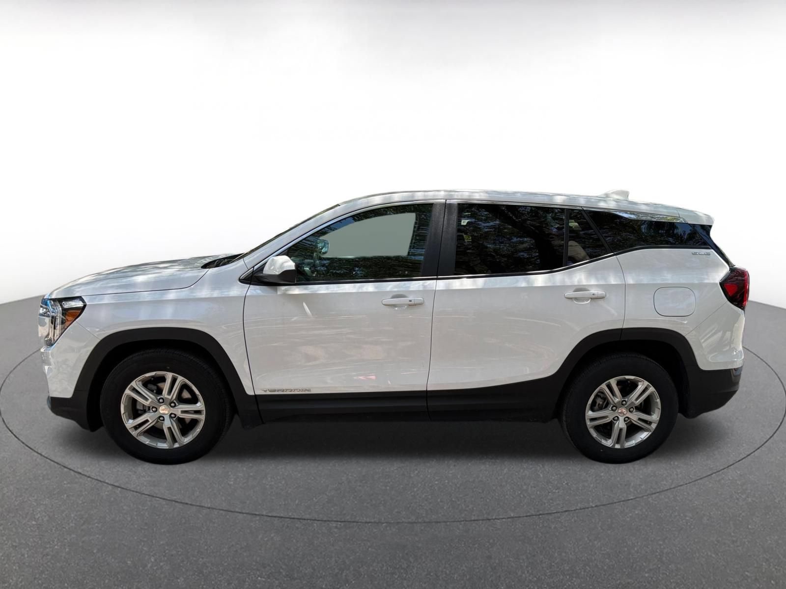 Thumbnail: 2024 GMC Terrain - 11