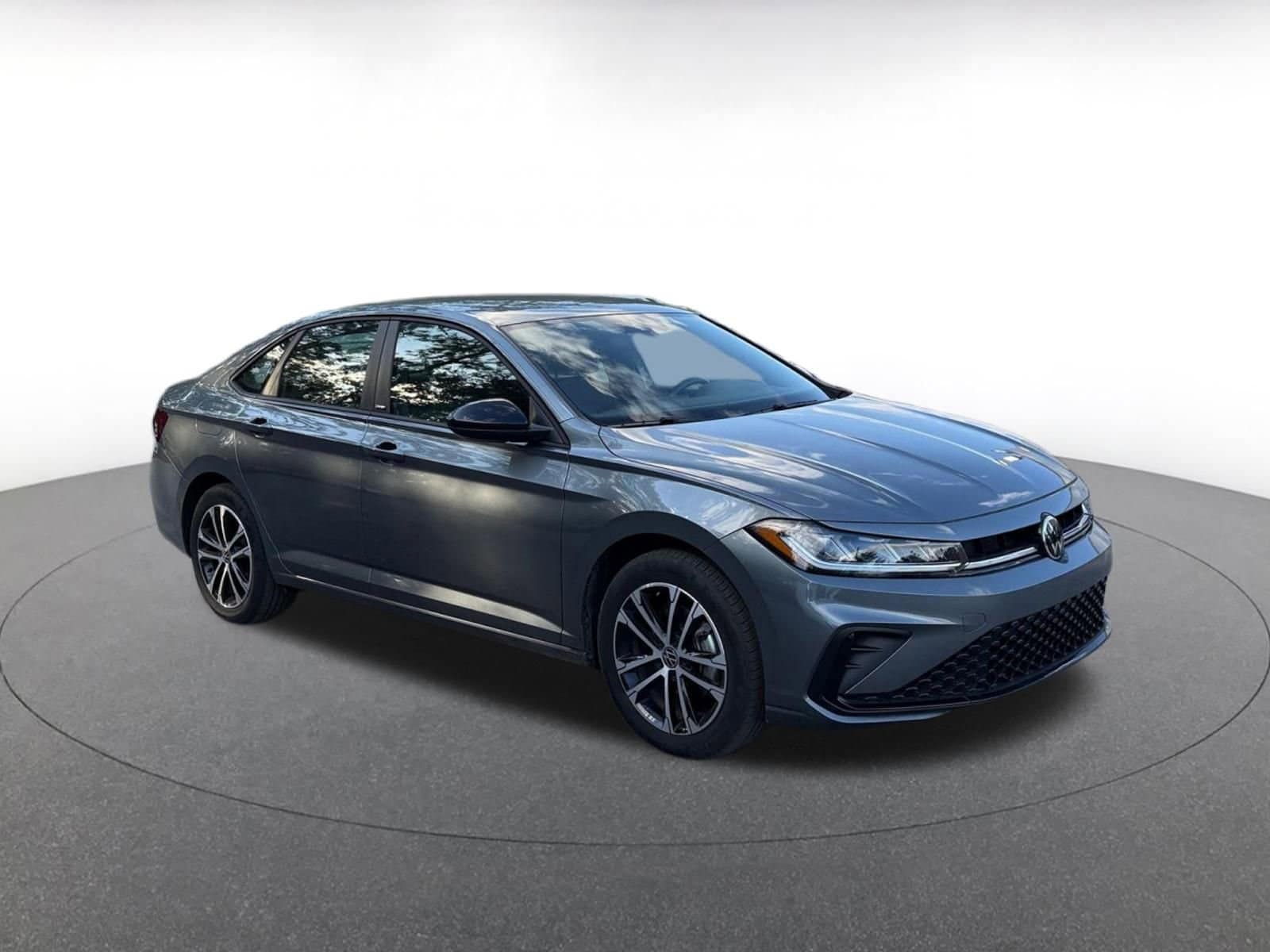 Thumbnail: 2025 Volkswagen Jetta - 1