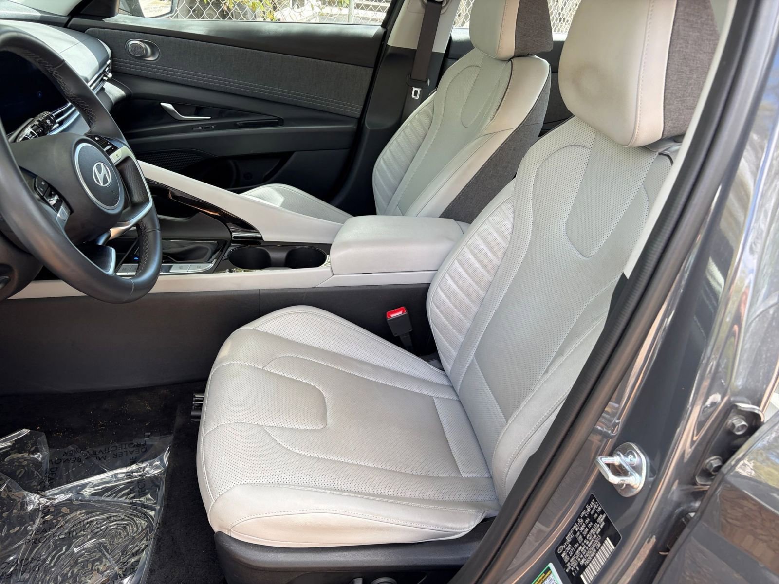 Thumbnail: 2025 Hyundai Elantra - 23