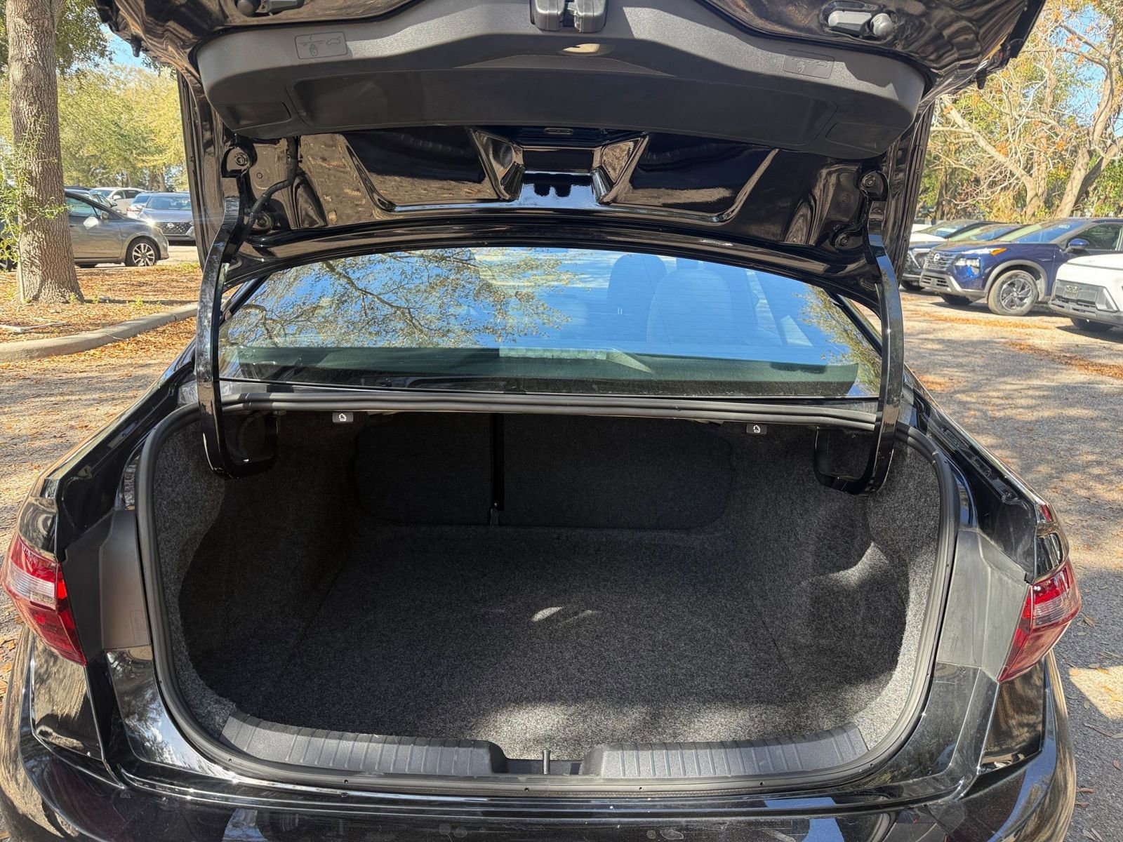 Thumbnail: 2025 Volkswagen Jetta - 25