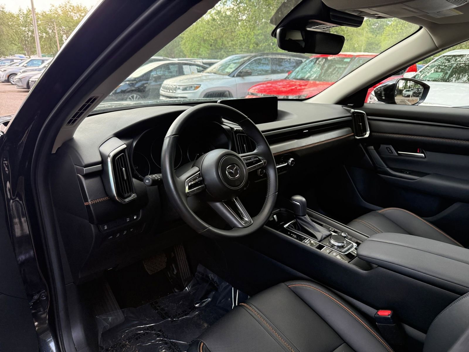 Thumbnail: 2025 Mazda CX-50 - 33