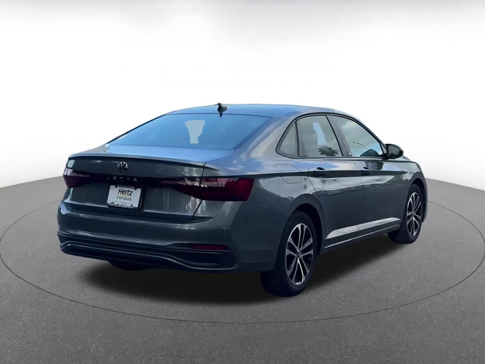 Thumbnail: 2025 Volkswagen Jetta - 14