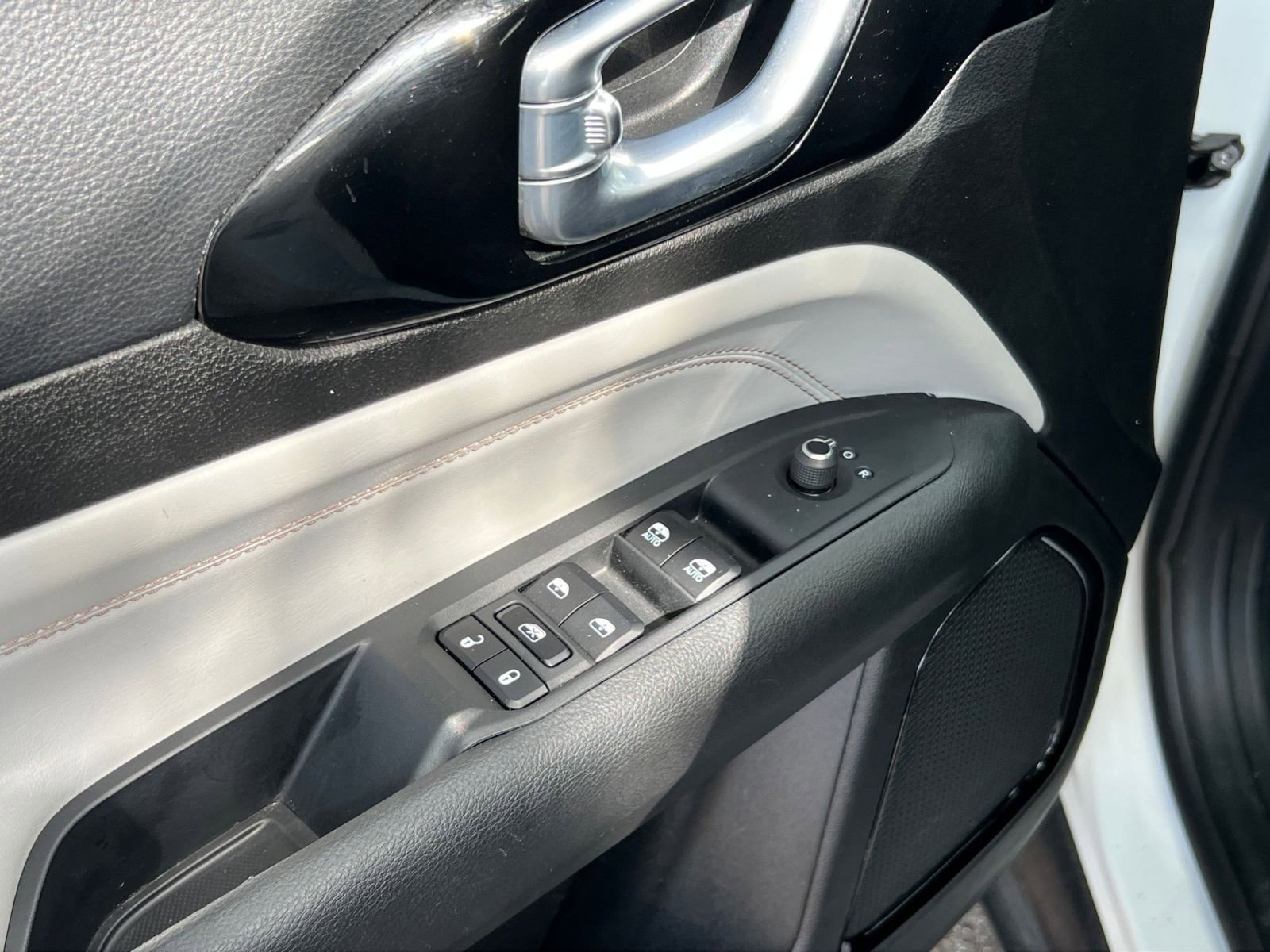 Thumbnail: 2025 Jeep Compass - 18