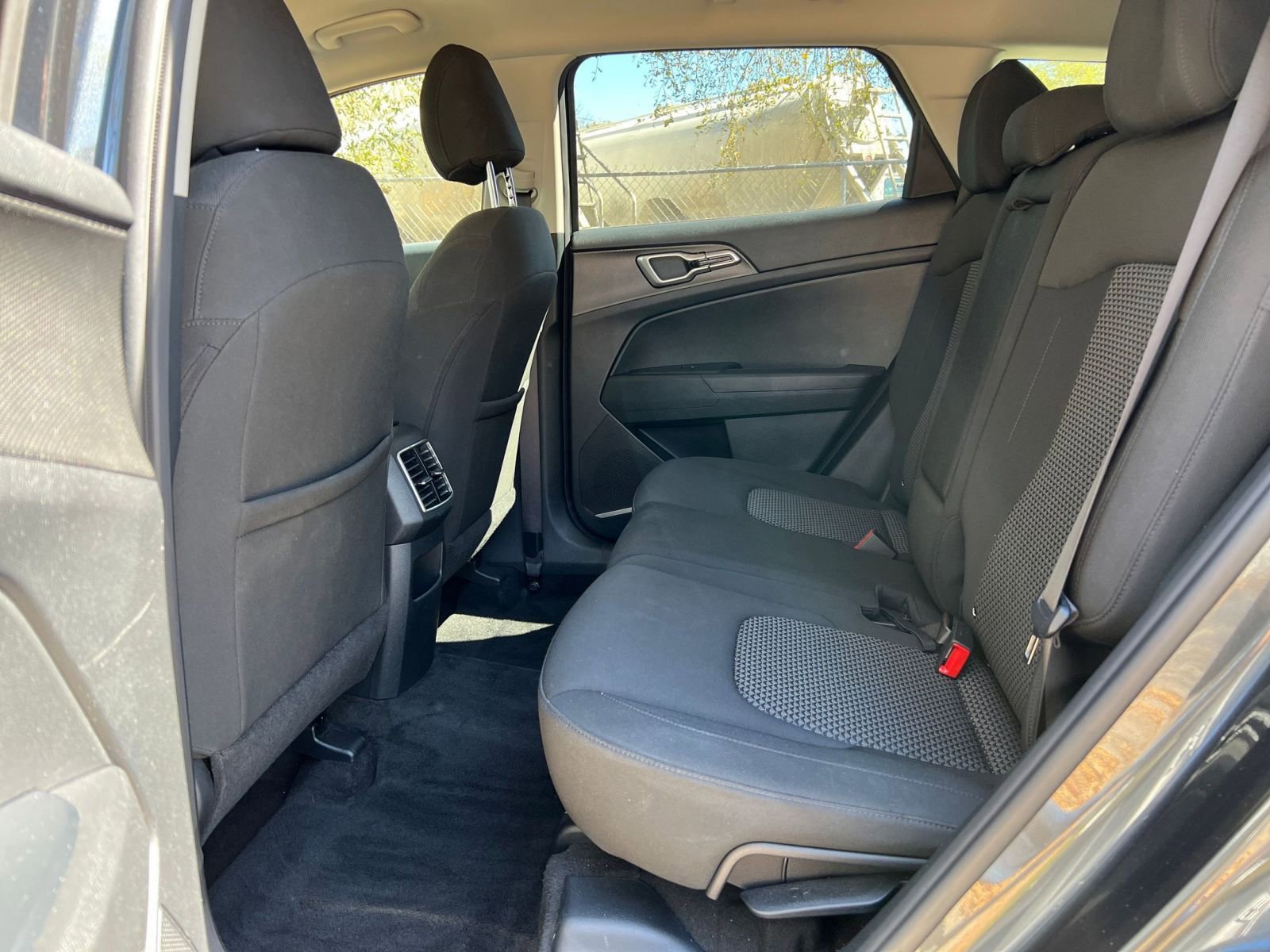 Thumbnail: 2025 Kia Sportage - 21