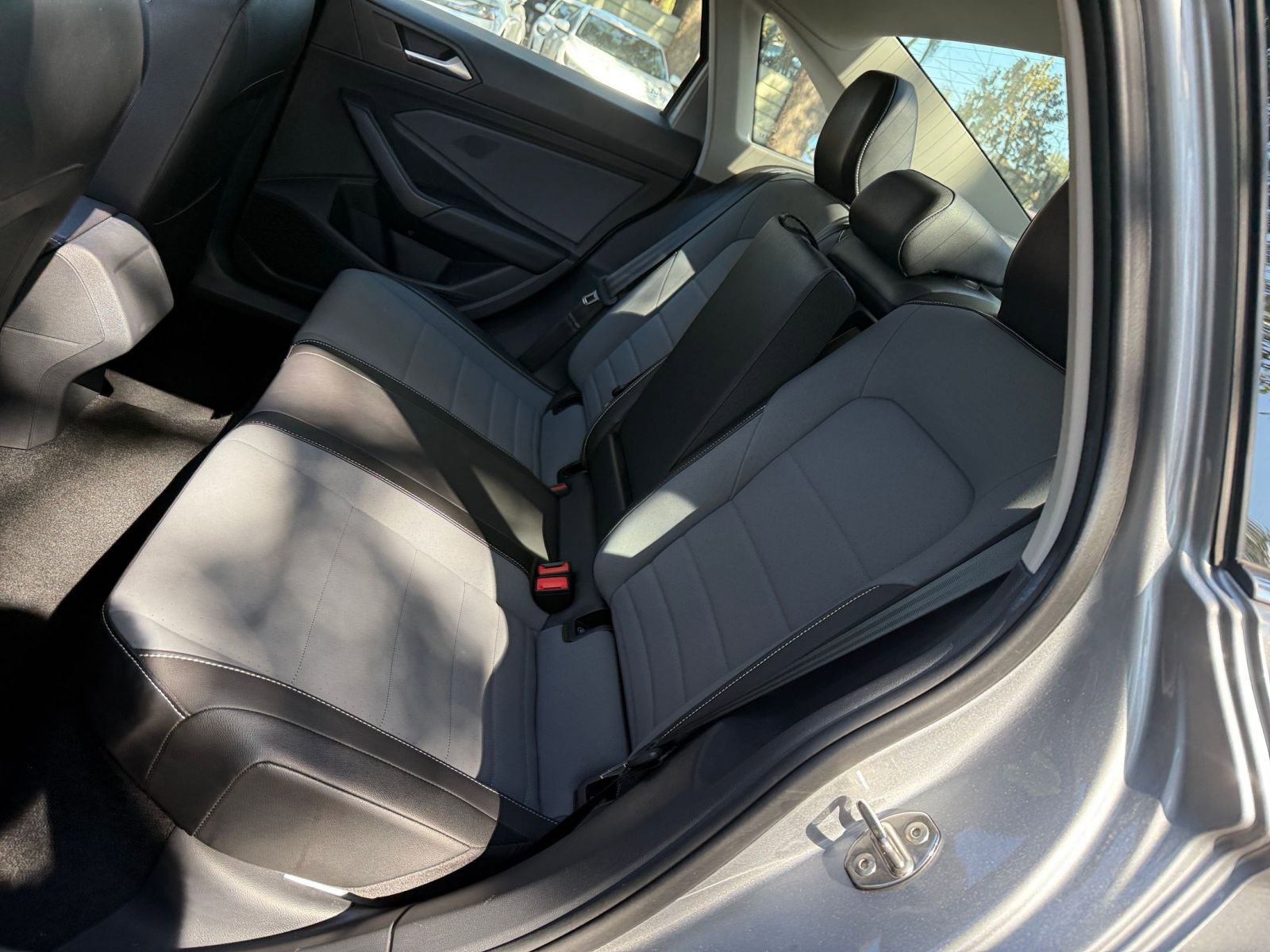 Thumbnail: 2025 Volkswagen Jetta - 32