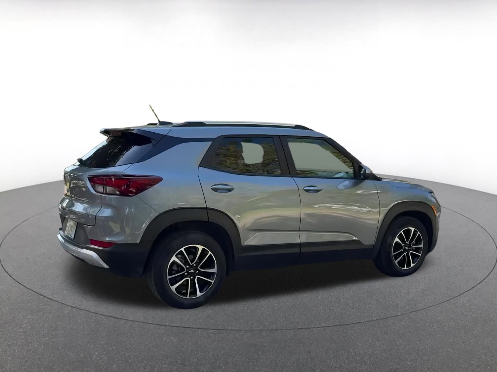 Thumbnail: 2025 Chevrolet TrailBlazer - 15