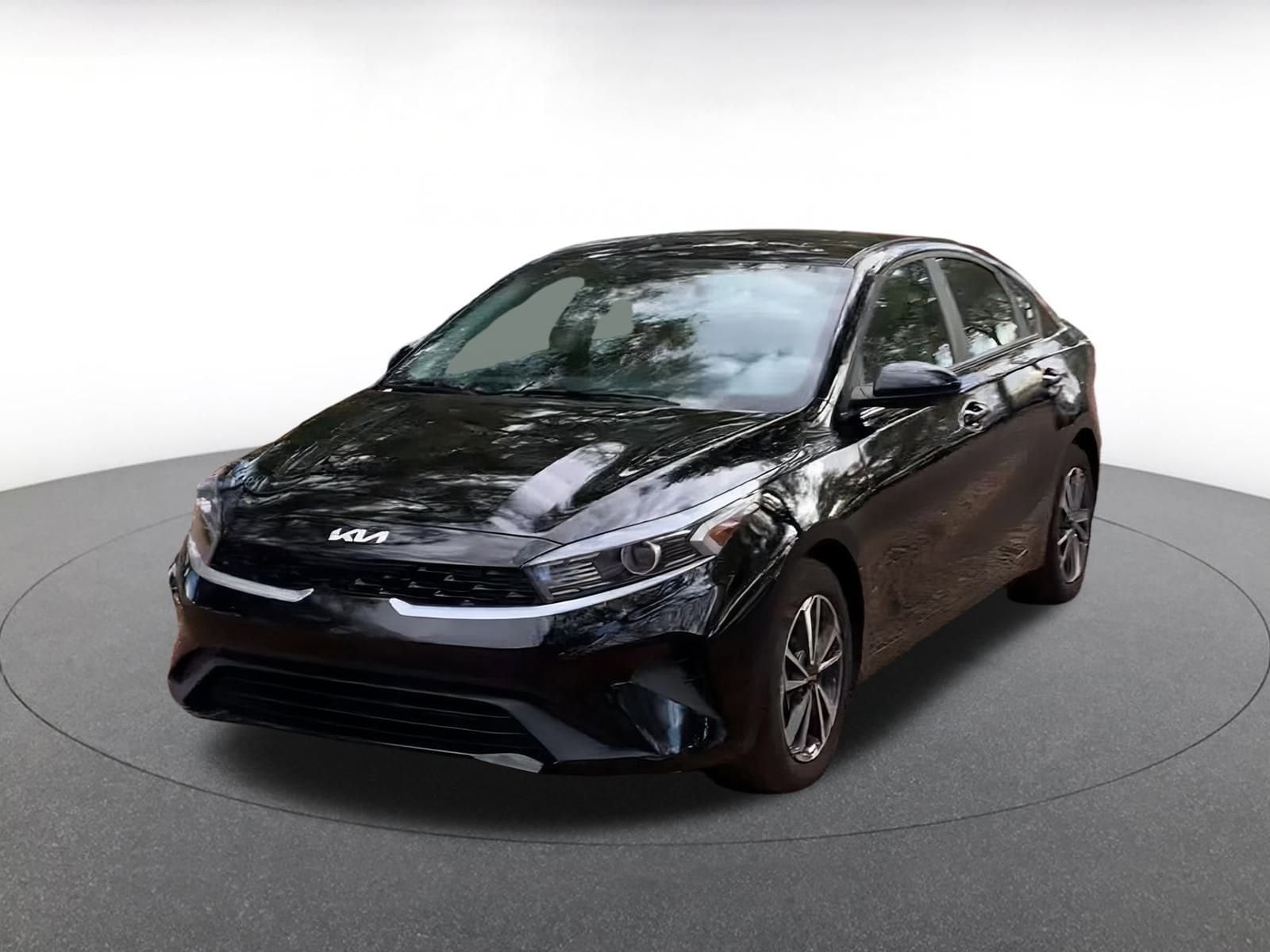 Thumbnail: 2024 Kia Forte - 7
