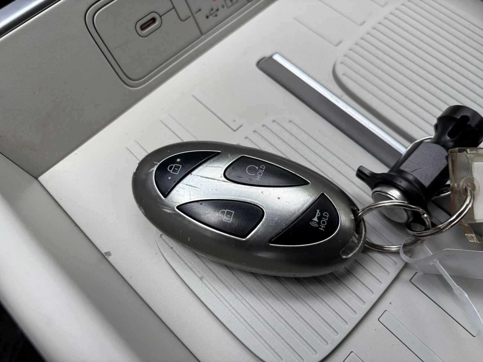 Thumbnail: 2025 Hyundai Santa Fe - 25