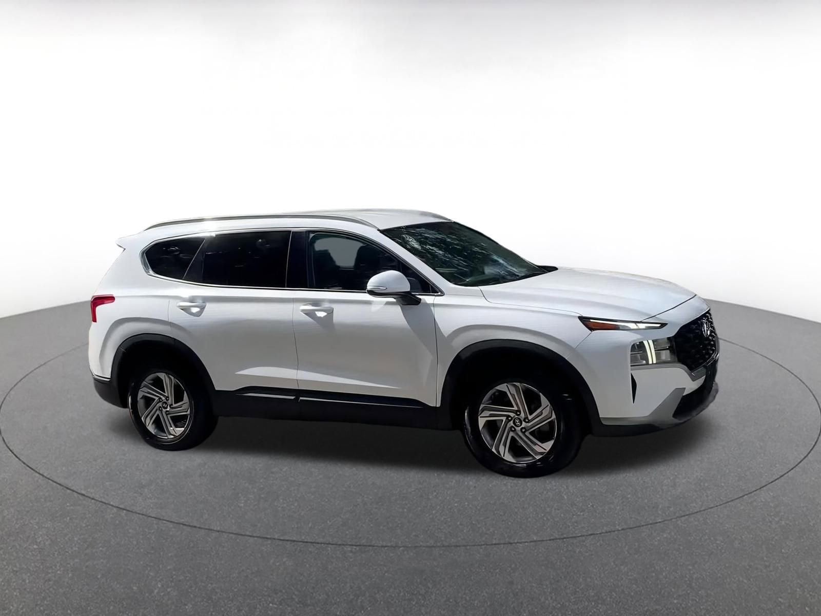 2023 Hyundai Santa Fe SEL 2