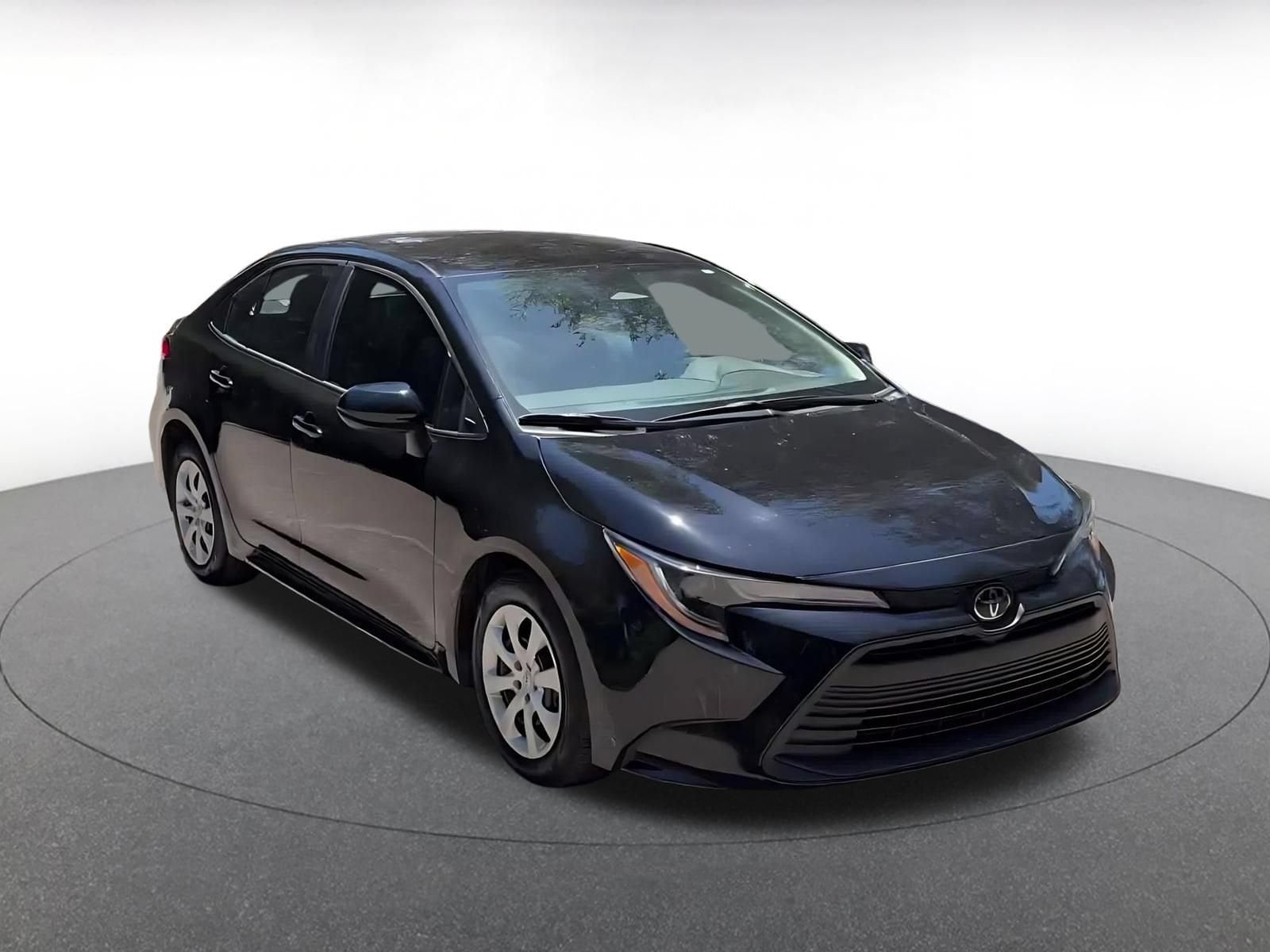 Thumbnail: 2025 Toyota Corolla - 3