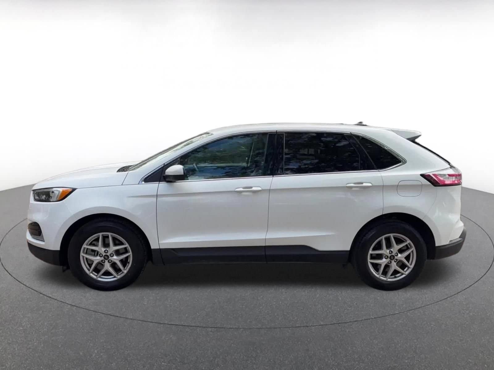 Thumbnail: 2024 Ford Edge - 8