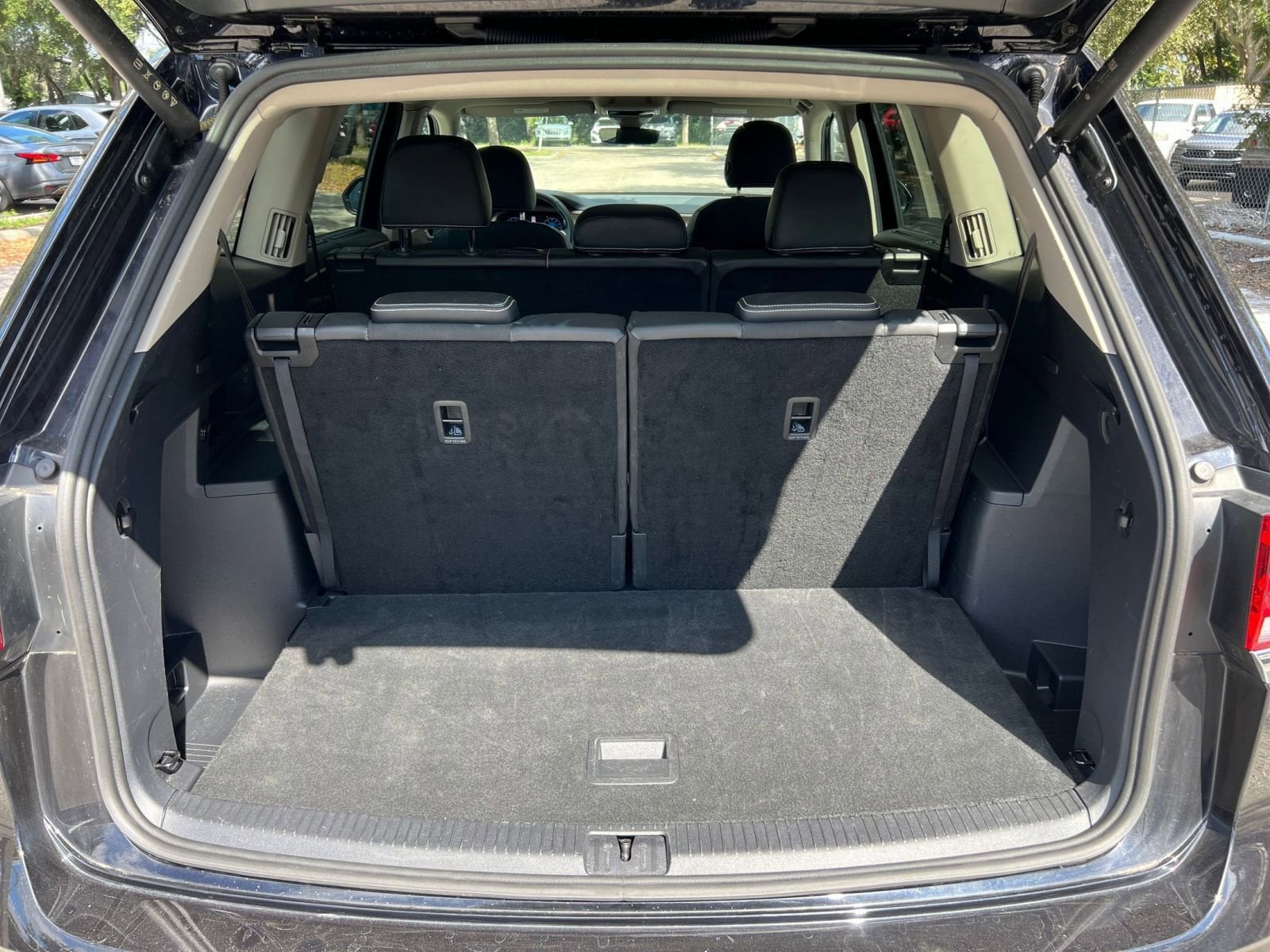 Thumbnail: 2025 Volkswagen Atlas - 24