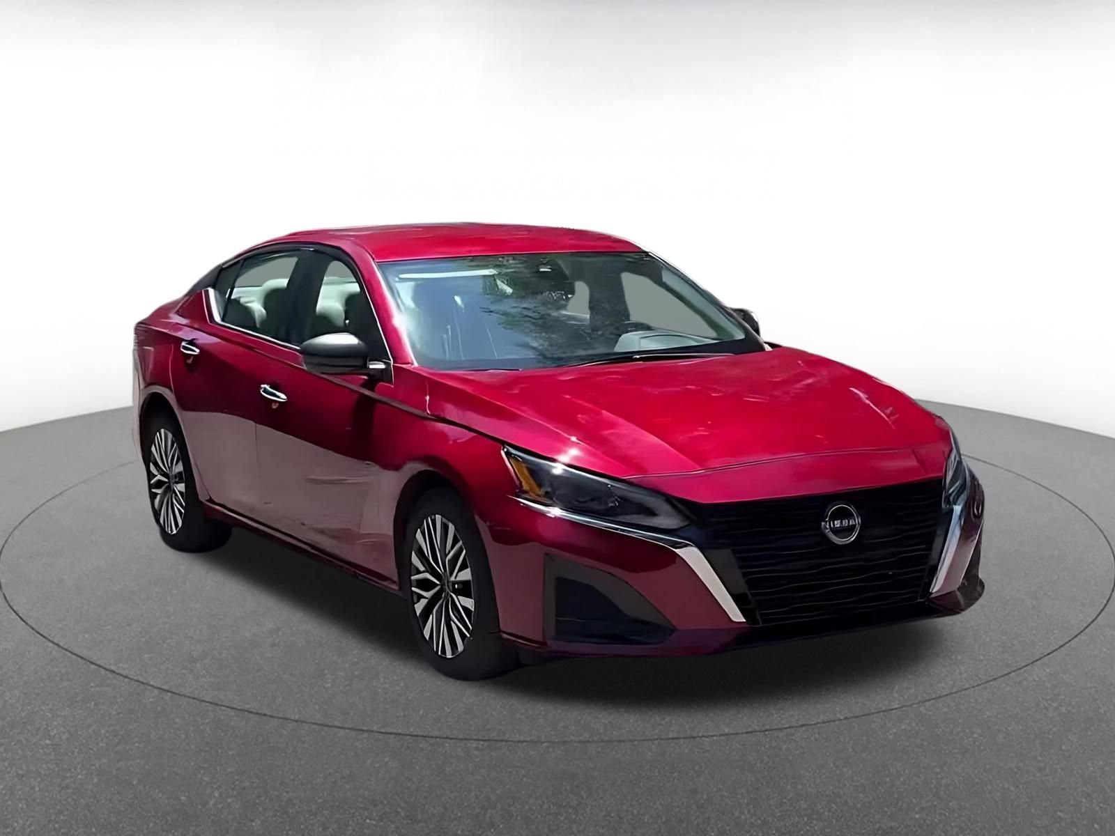 Thumbnail: 2025 Nissan Altima - 3