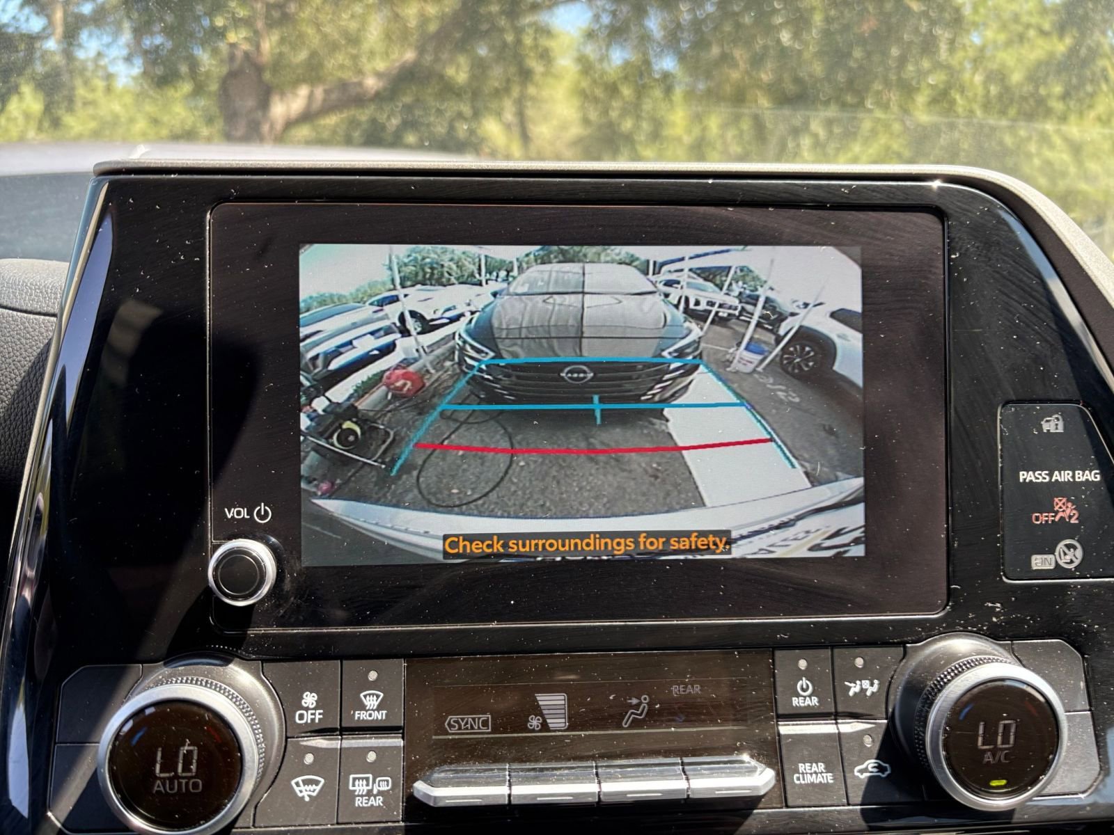 Thumbnail: 2025 Toyota Highlander - 17