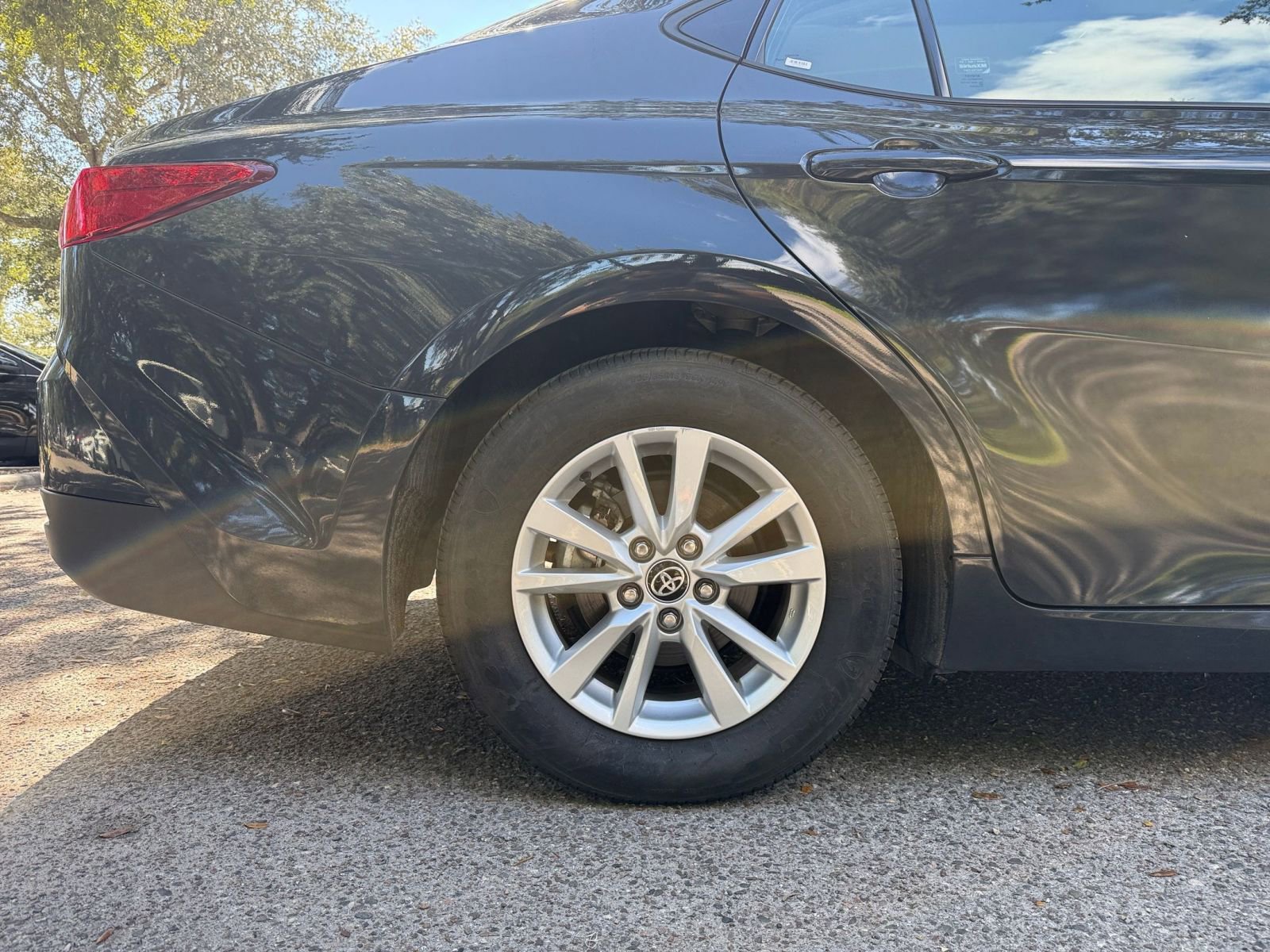 Thumbnail: 2025 Toyota Camry - 23