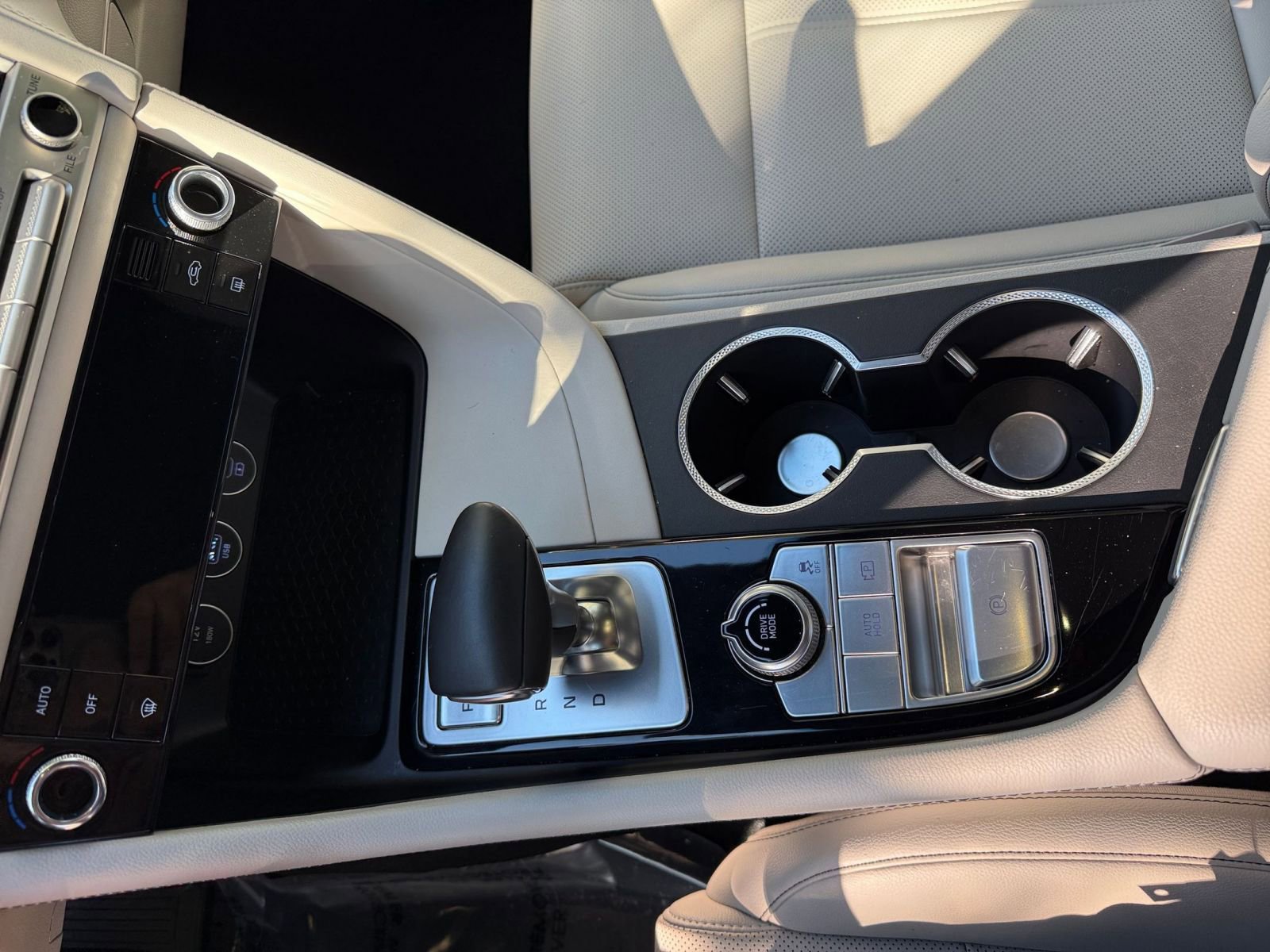 Thumbnail: 2025 Genesis G70 - 35