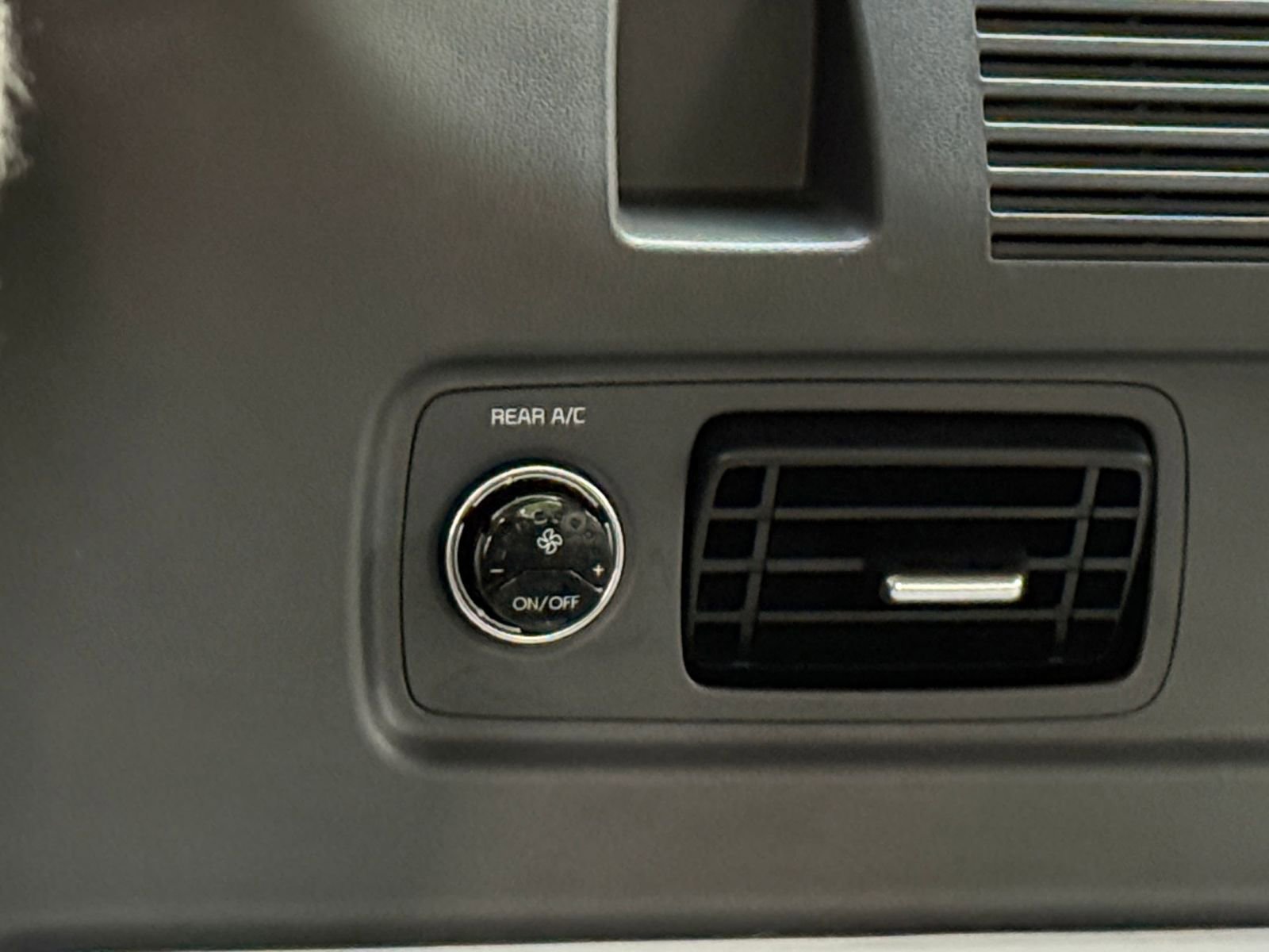 Thumbnail: 2025 Hyundai Santa Fe - 25