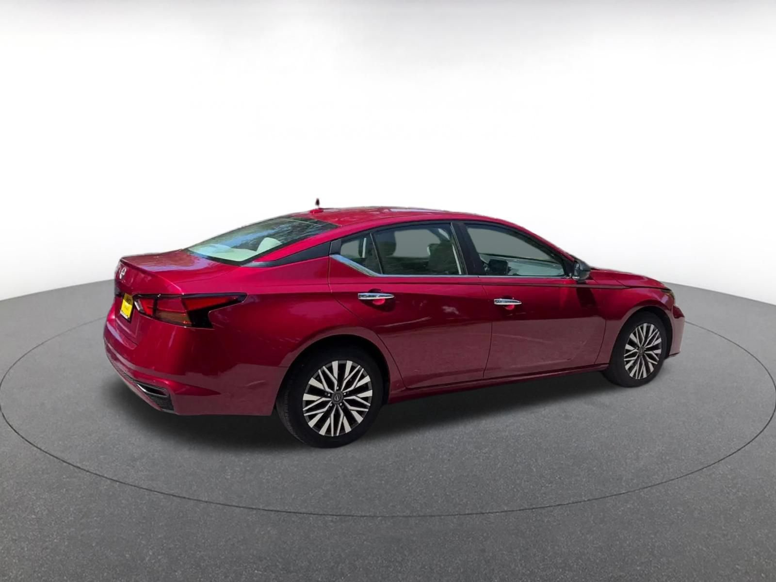 Thumbnail: 2025 Nissan Altima - 12