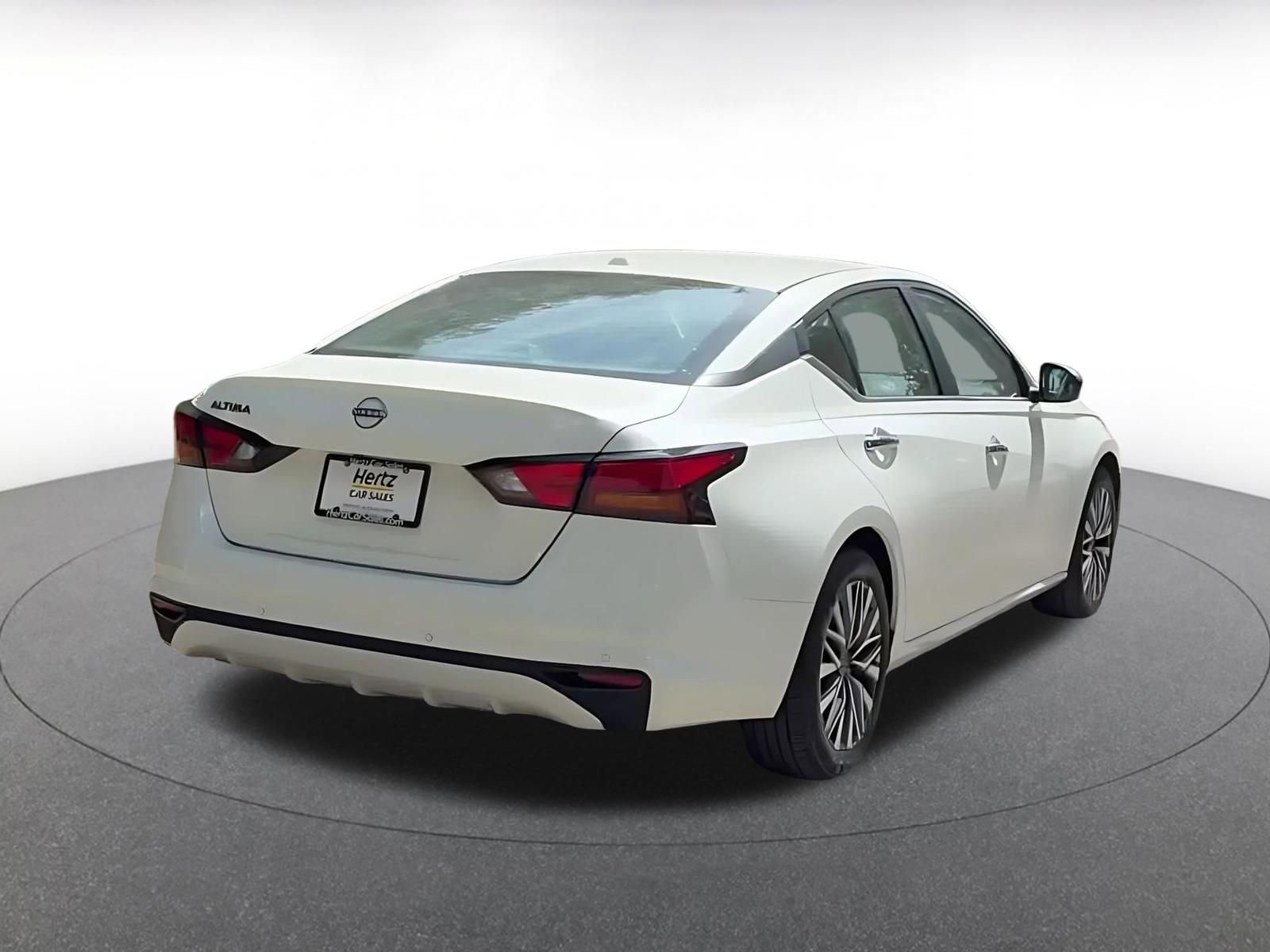 Thumbnail: 2025 Nissan Altima - 16